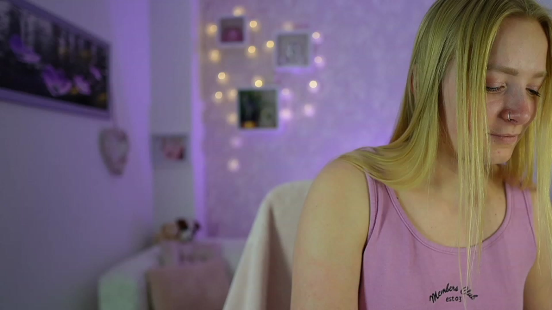 Gallery image thumbnail from Caly_Carter's myfreecams stream on, 12/17/2023, 11:09 image 1 of 20
