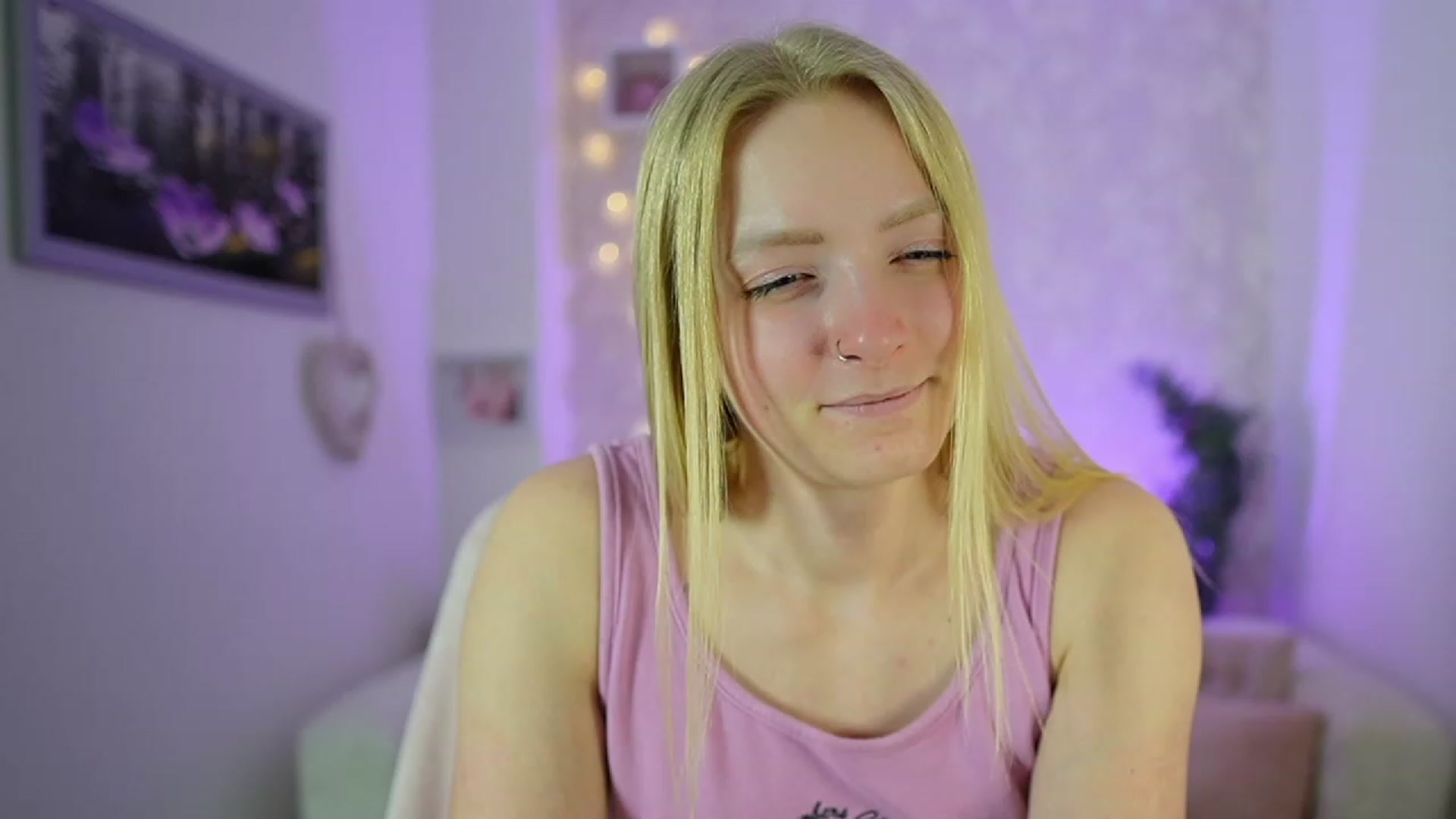 Gallery image thumbnail from Caly_Carter's myfreecams stream on, 12/17/2023, 11:09 image 13 of 20