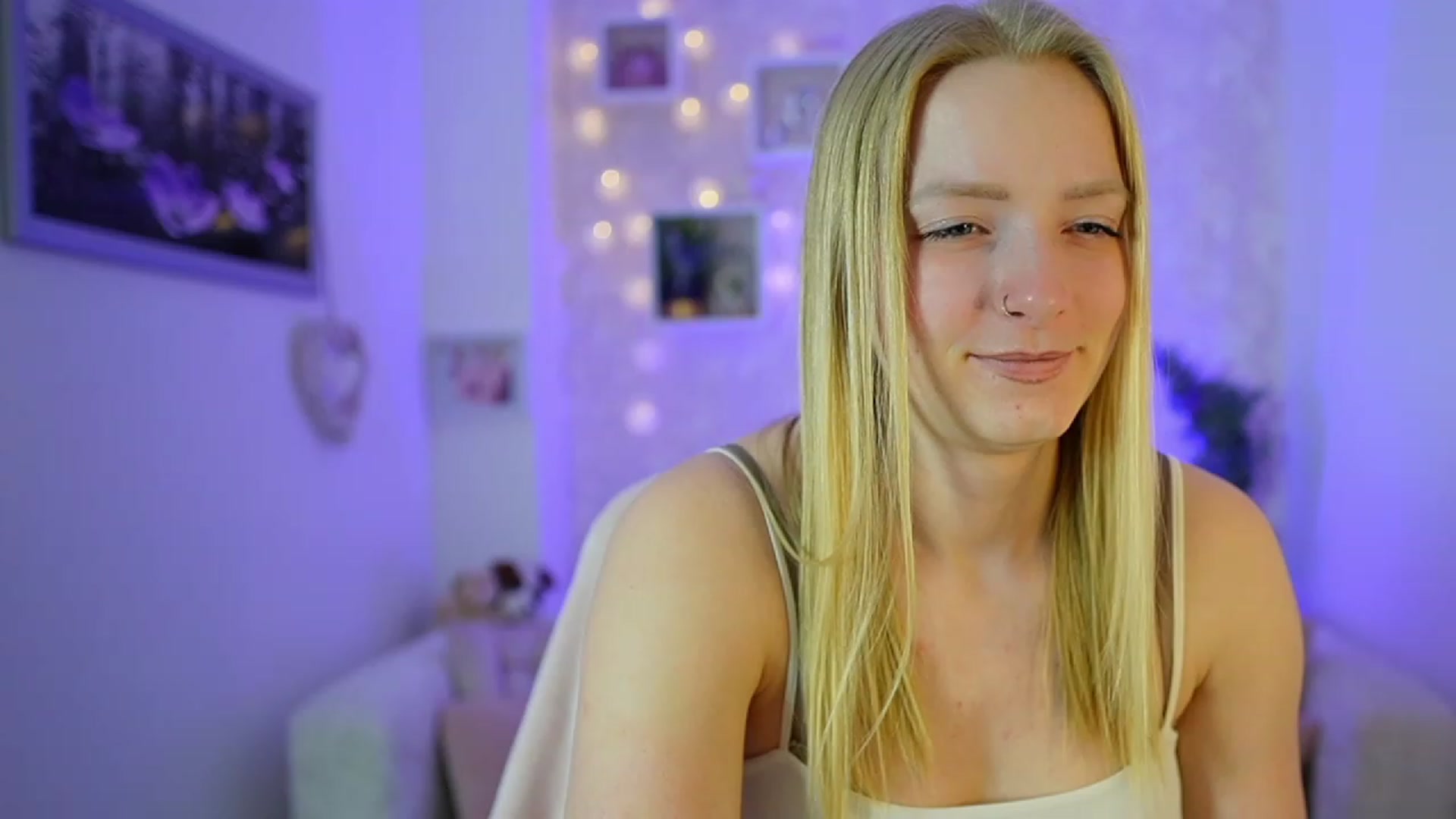 Gallery image thumbnail from Caly_Carter's myfreecams stream on, 12/19/2023, 12:44 image 1 of 20