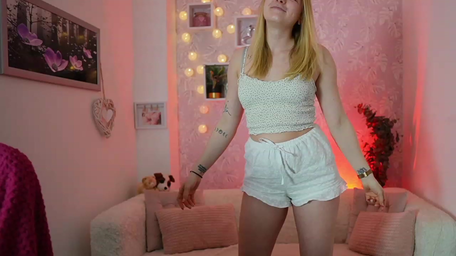 Gallery image thumbnail from Caly_Carter's myfreecams stream on, 12/27/2023, 11:05 image 12 of 20