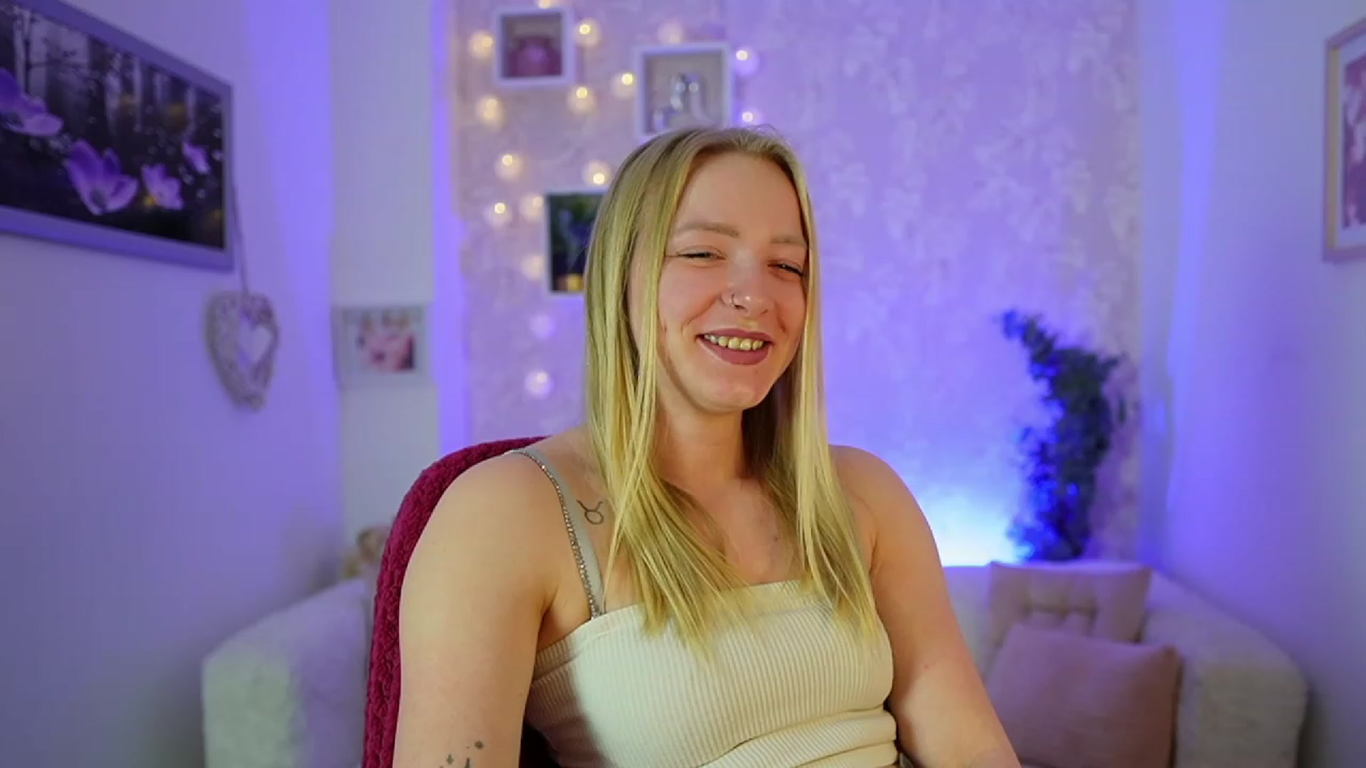 Gallery image thumbnail from Caly_Carter's myfreecams stream on, 12/29/2023, 11:03 image 3 of 20