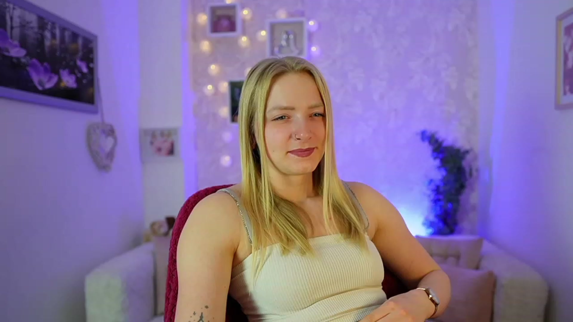 Gallery image thumbnail from Caly_Carter's myfreecams stream on, 12/29/2023, 11:03 image 6 of 20