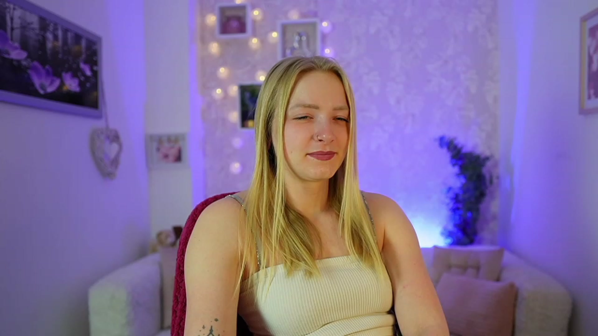Gallery image thumbnail from Caly_Carter's myfreecams stream on, 12/29/2023, 11:03 image 4 of 20