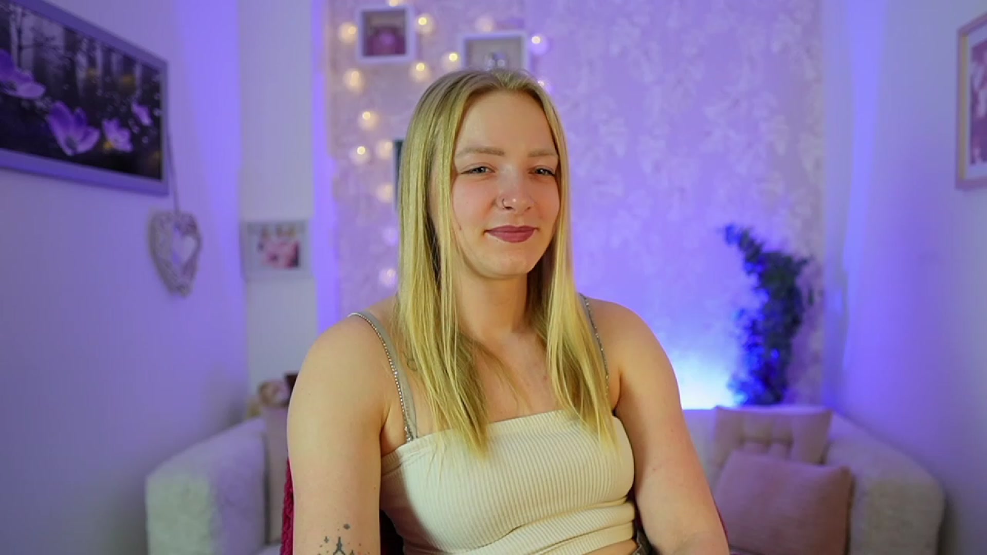 Gallery image thumbnail from Caly_Carter's myfreecams stream on, 12/29/2023, 11:03 image 8 of 20