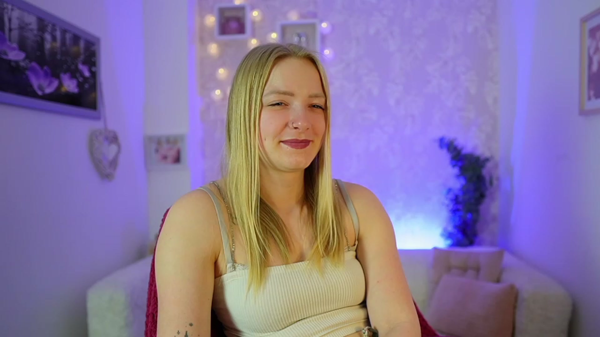 Gallery image thumbnail from Caly_Carter's myfreecams stream on, 12/29/2023, 12:49 image 15 of 20