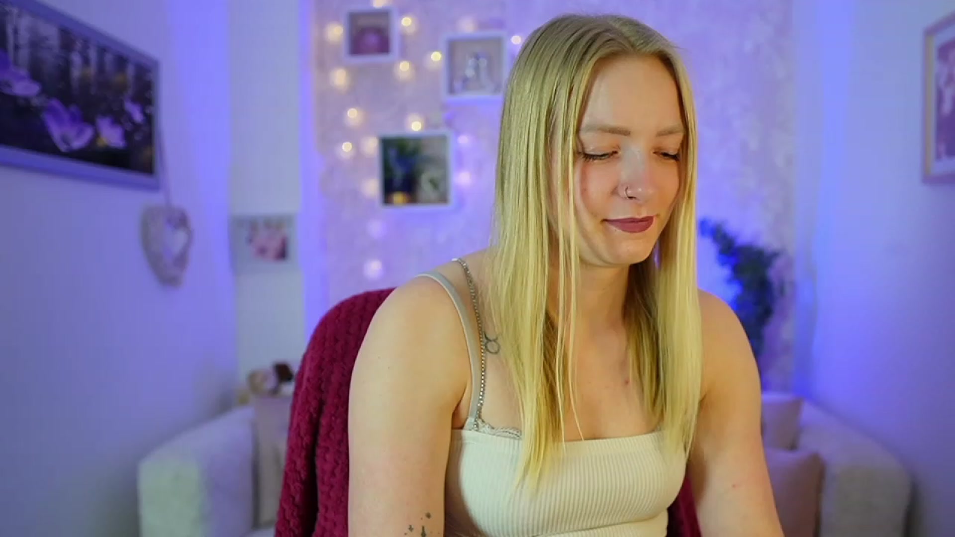 Gallery image thumbnail from Caly_Carter's myfreecams stream on, 12/29/2023, 12:49 image 8 of 20
