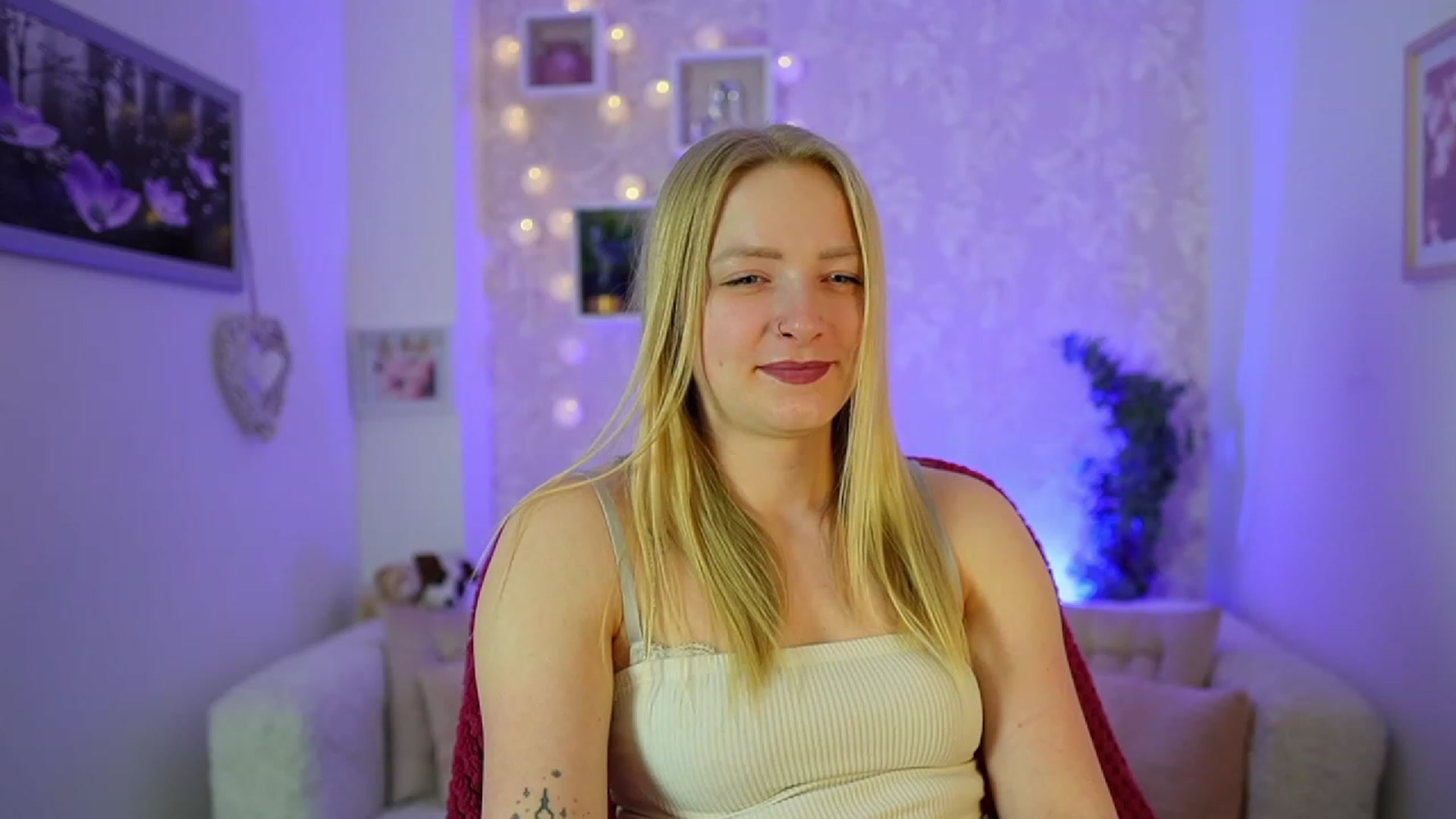 Gallery image thumbnail from Caly_Carter's myfreecams stream on, 12/29/2023, 12:49 image 4 of 20