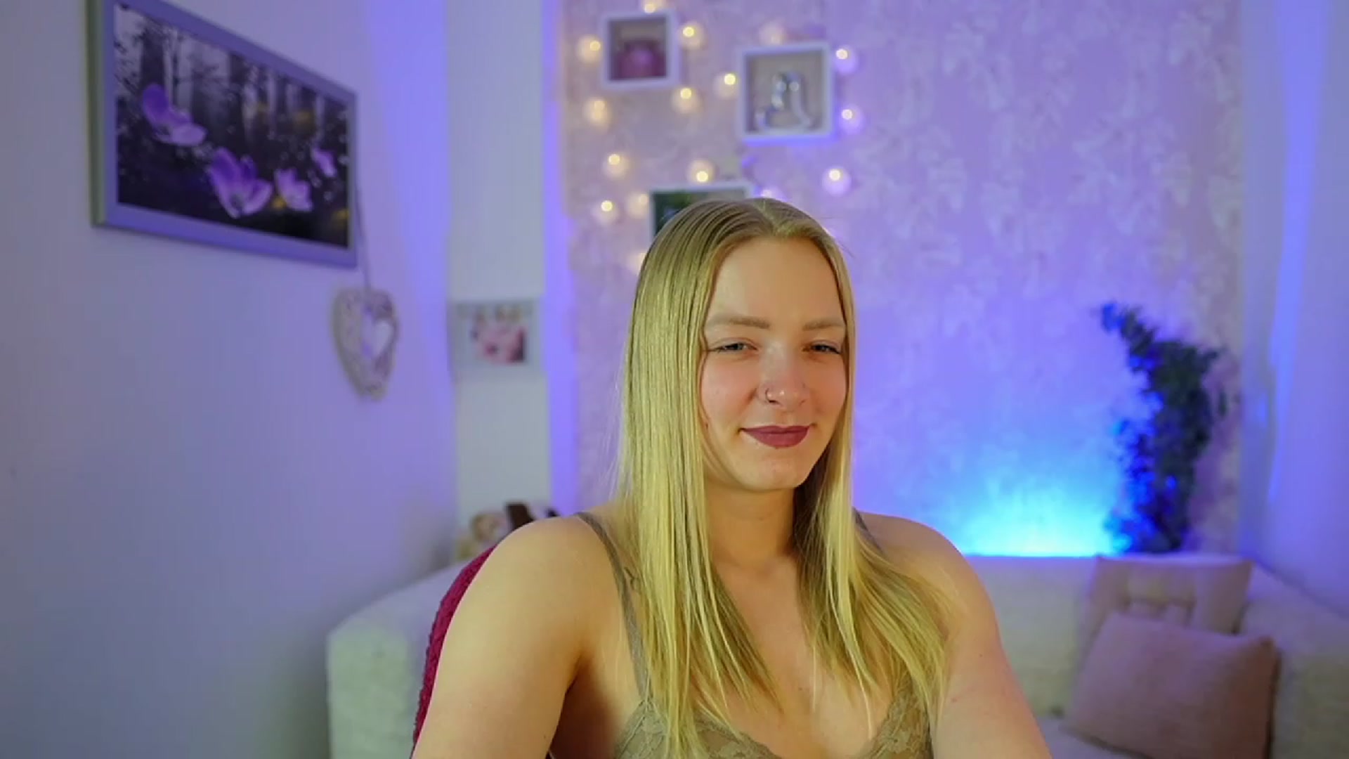 Gallery image thumbnail from Caly_Carter's myfreecams stream on, 12/30/2023, 11:05 image 19 of 20