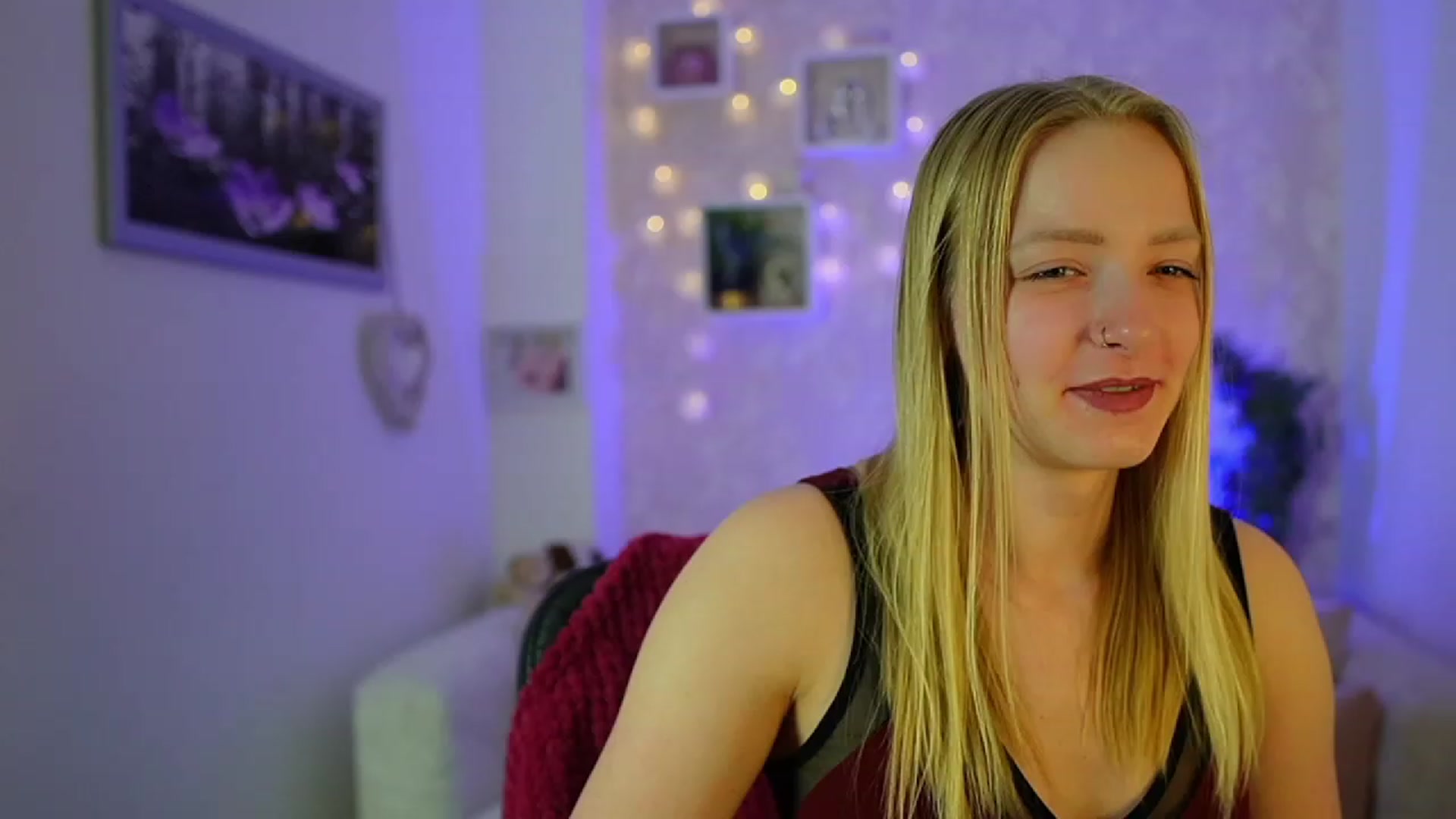 Gallery image thumbnail from Caly_Carter's myfreecams stream on, 12/30/2023, 13:50 image 16 of 20