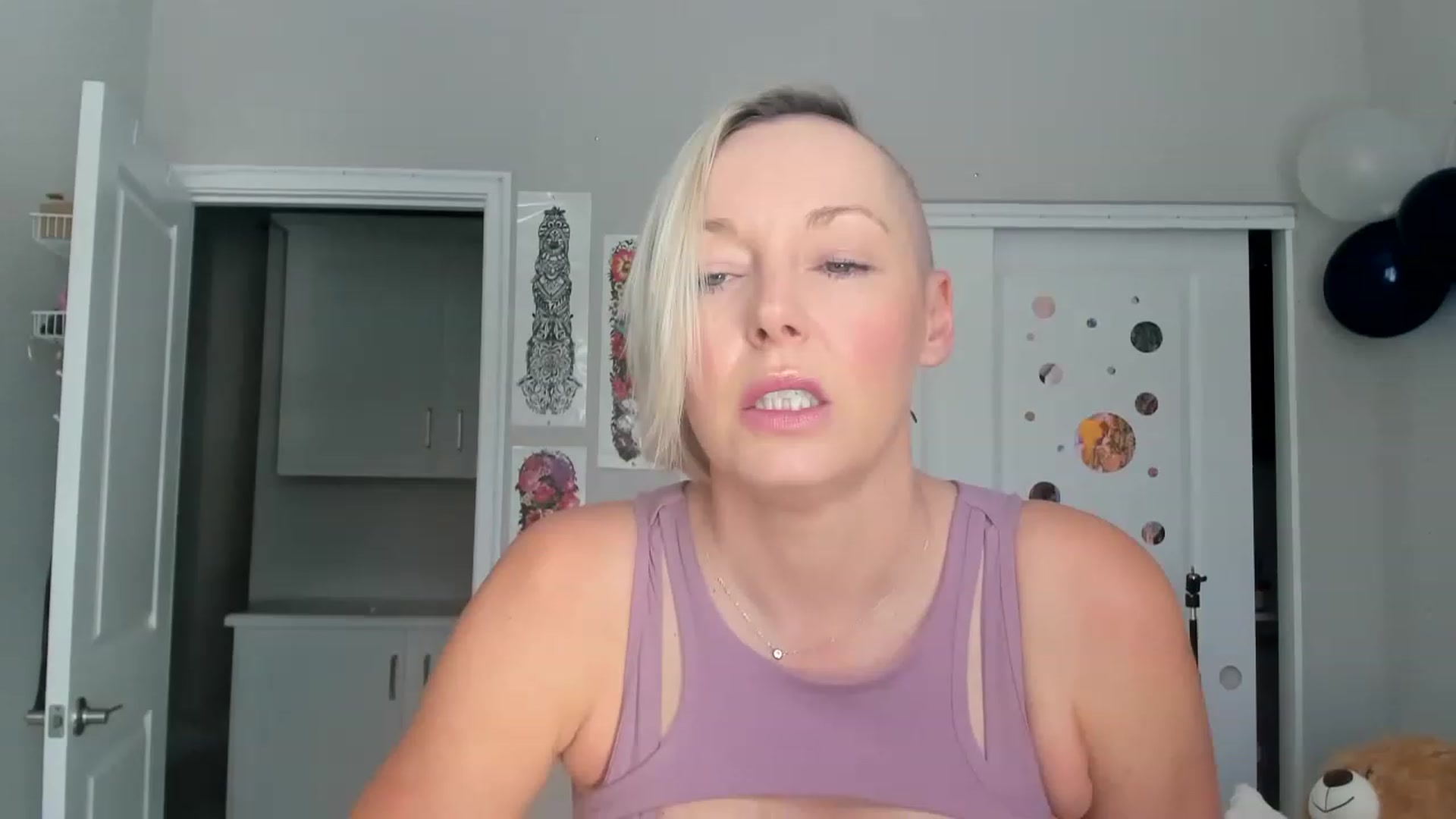 Gallery image thumbnail from CamgirlCASS's myfreecams stream on, 02/18/2023, 18:09 image 12 of 20