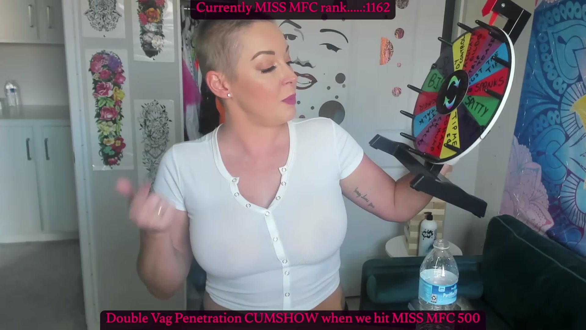 Gallery image thumbnail from CamgirlCASS's myfreecams stream on, 06/19/2023, 19:06 image 4 of 20