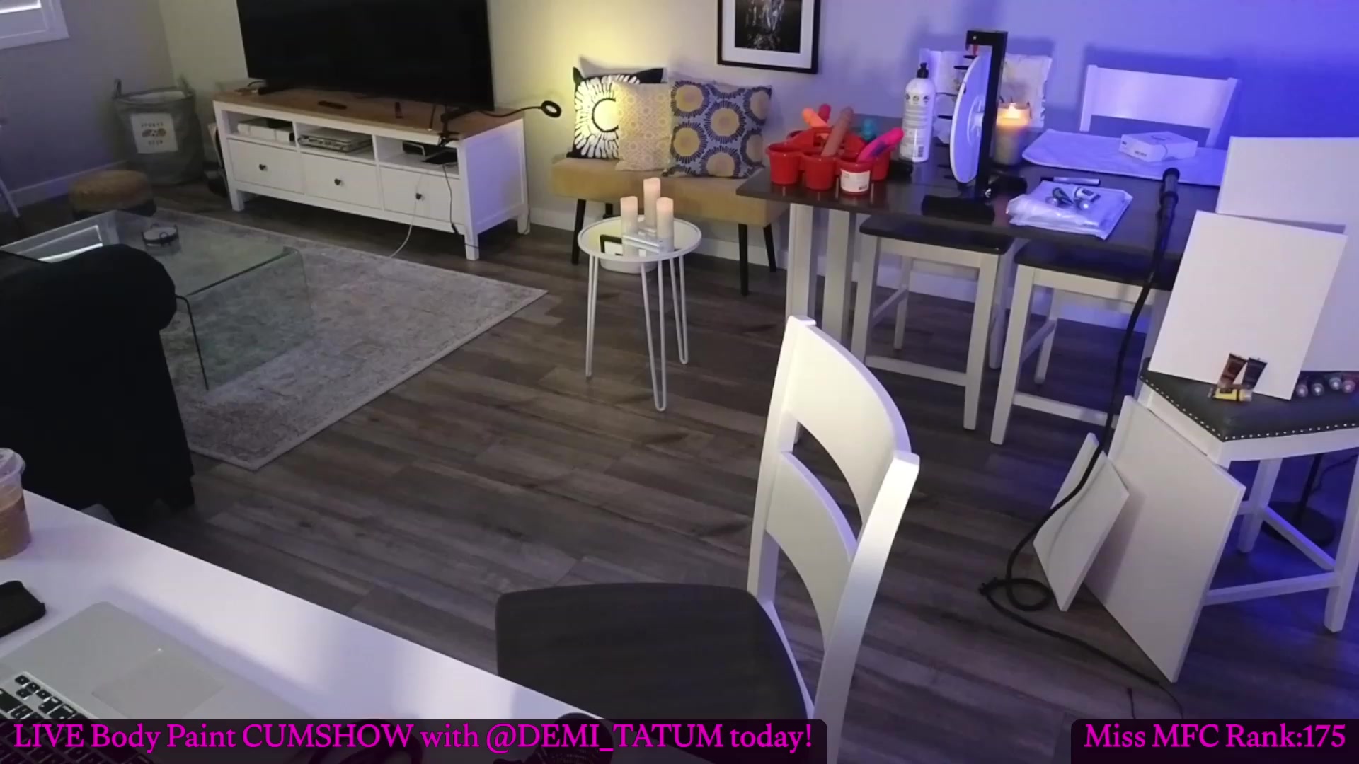 Gallery image thumbnail from CamgirlCASS's myfreecams stream on, 10/04/2023, 24:34 image 2 of 20