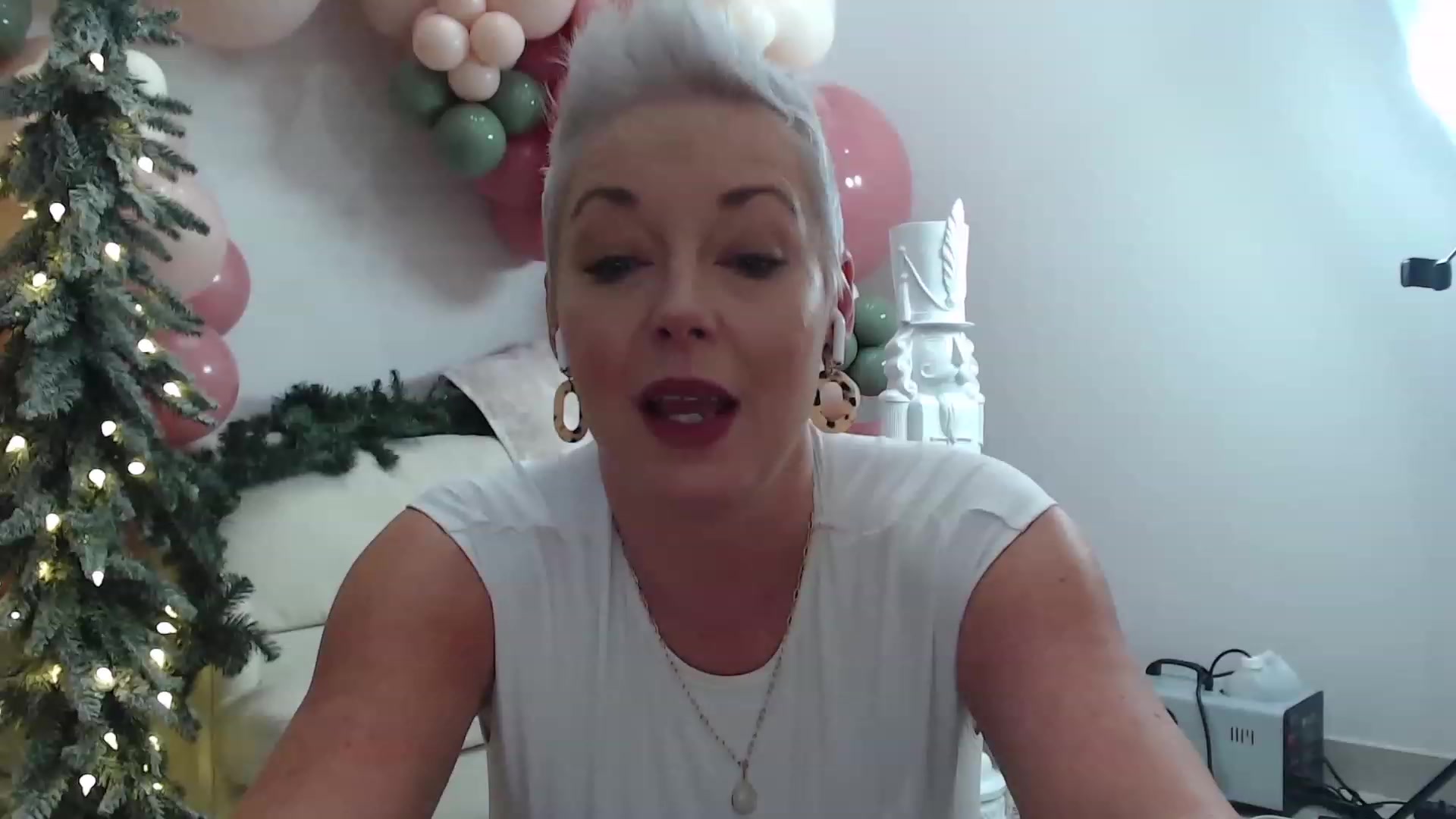 Gallery image thumbnail from CamgirlCASS's myfreecams stream on, 12/09/2023, 19:55 image 7 of 20