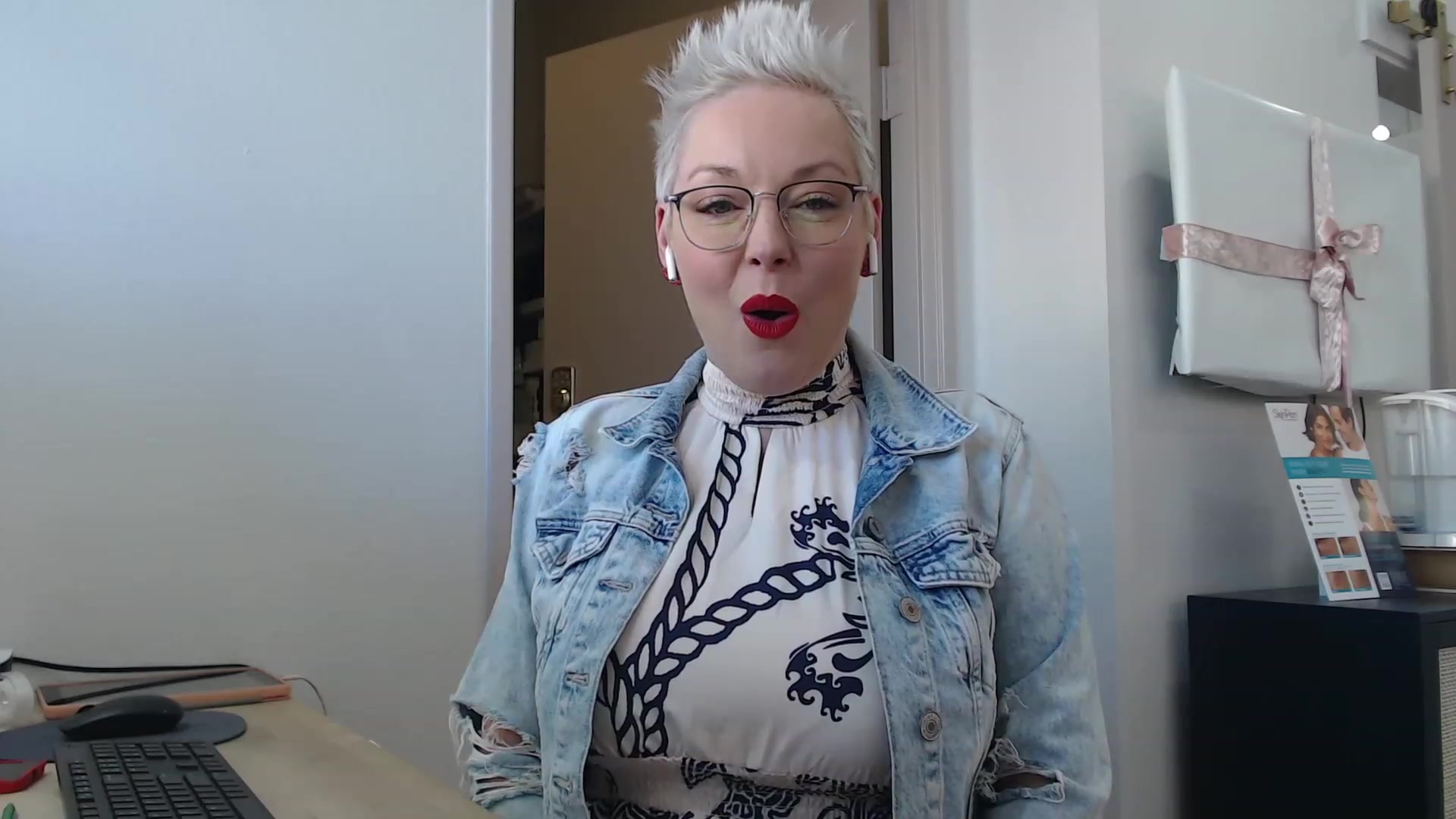 Gallery image thumbnail from CamgirlCASS's myfreecams stream on, 12/13/2023, 19:59 image 8 of 20