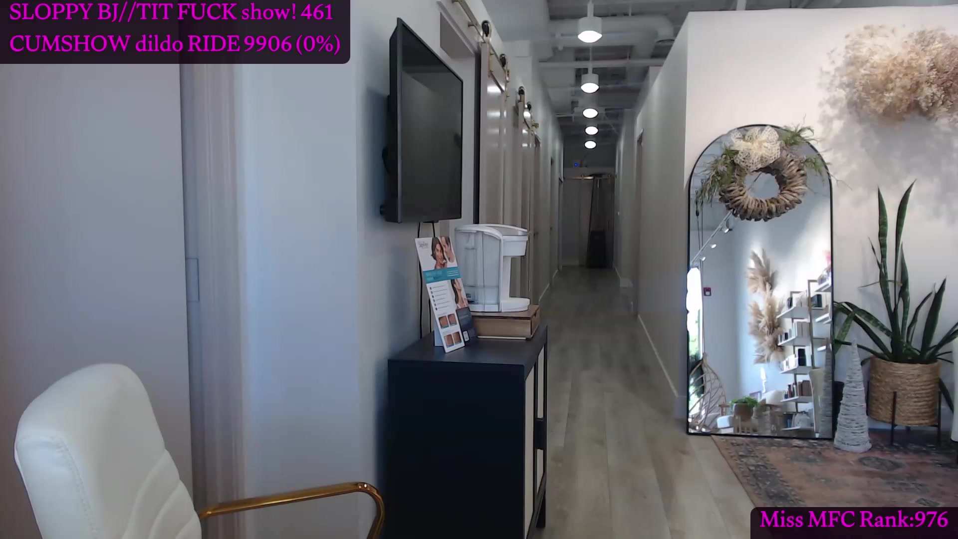 Gallery image thumbnail from CamgirlCASS's myfreecams stream on, 12/20/2023, 19:23 image 18 of 20