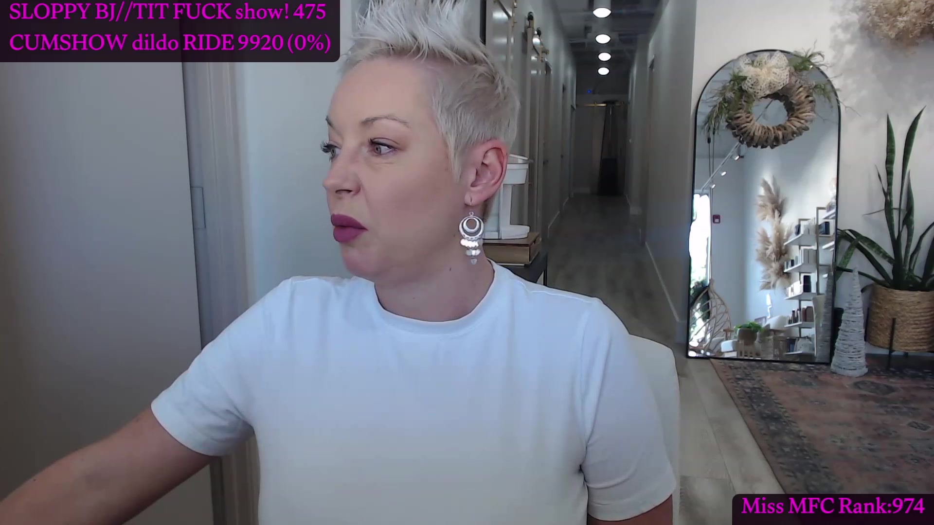 Gallery image thumbnail from CamgirlCASS's myfreecams stream on, 12/20/2023, 19:23 image 4 of 20