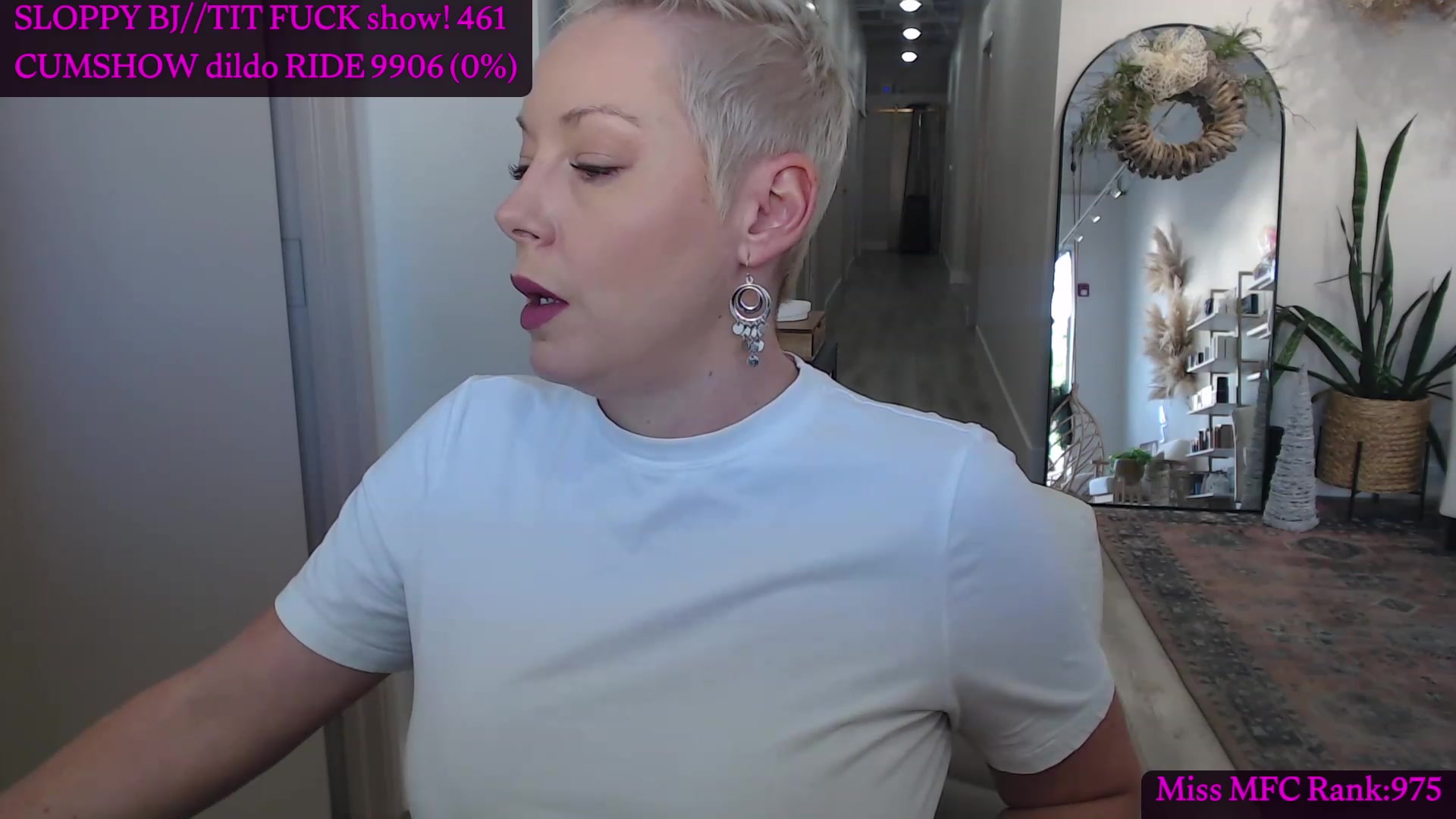 Gallery image thumbnail from CamgirlCASS's myfreecams stream on, 12/20/2023, 19:23 image 15 of 20