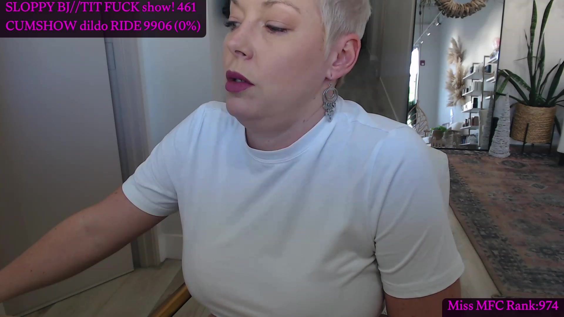 Gallery image thumbnail from CamgirlCASS's myfreecams stream on, 12/20/2023, 19:23 image 11 of 20