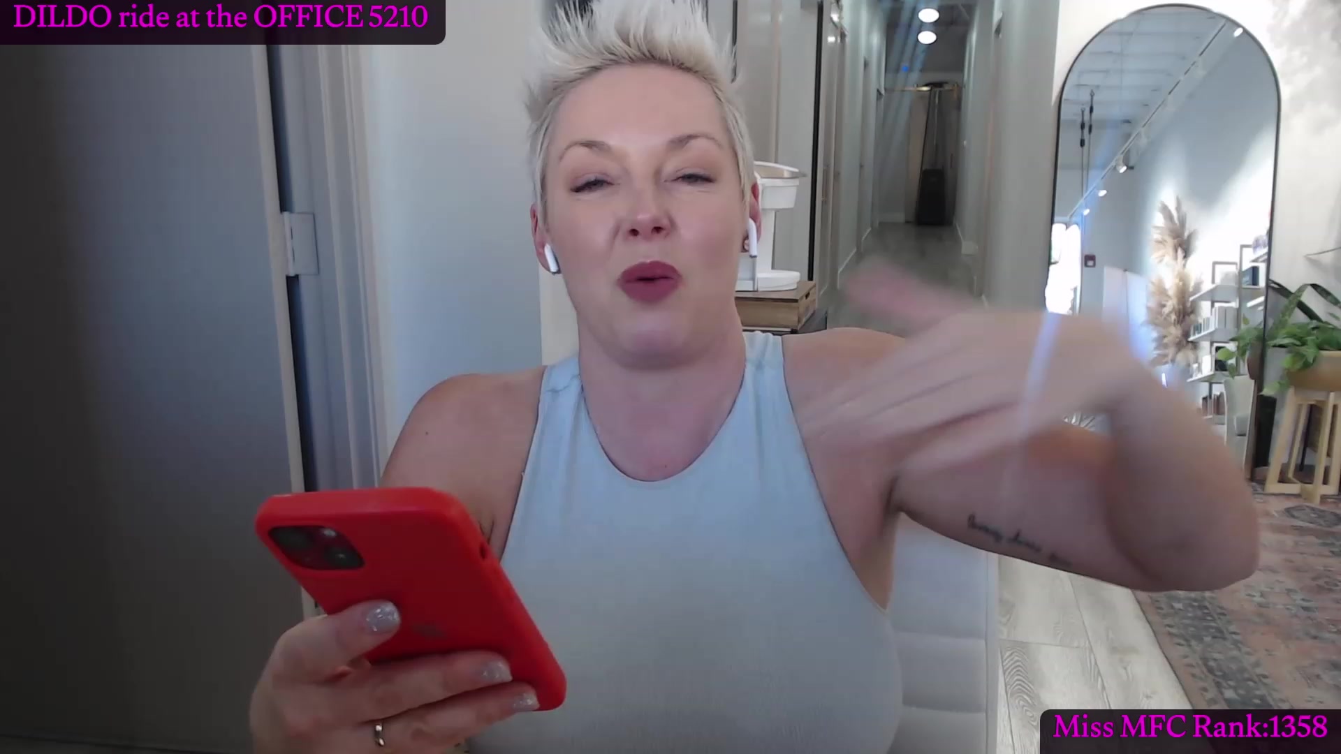 Gallery image thumbnail from CamgirlCASS's myfreecams stream on, 01/05/2024, 24:21 image 4 of 20