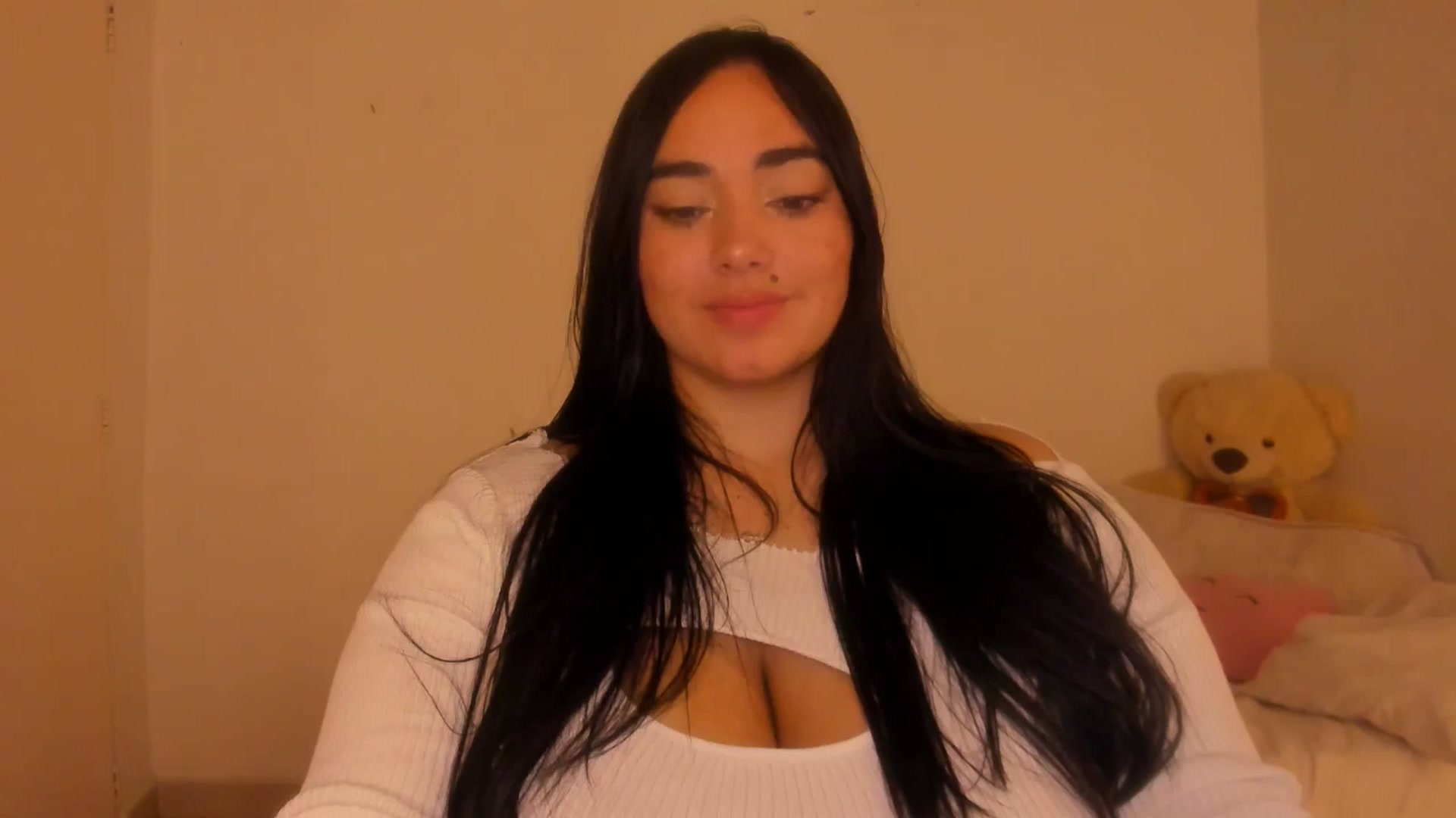 Gallery image thumbnail from CamiiHerrera's myfreecams stream on, 07/06/2025, 11:22 image 1 of 20