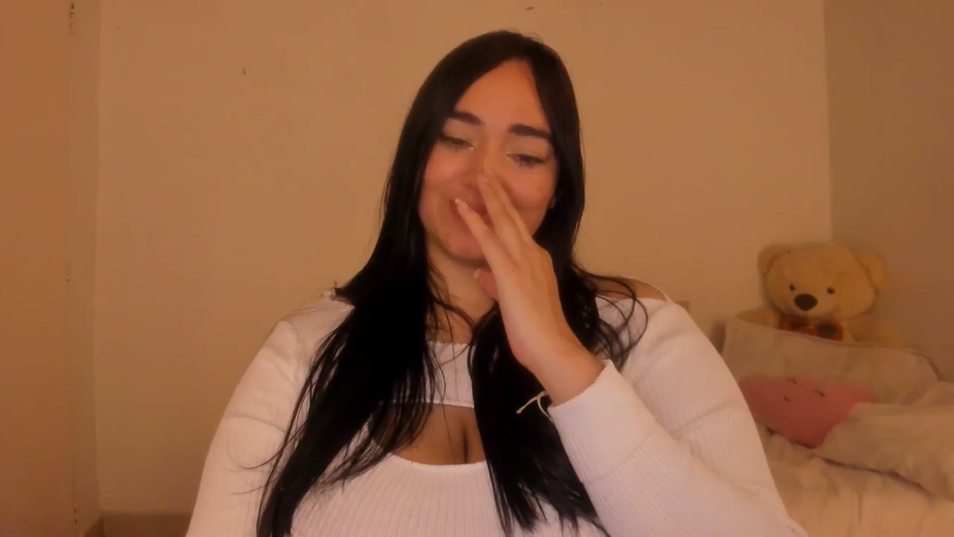 Gallery image thumbnail from CamiiHerrera's myfreecams stream on, 07/06/2025, 11:22 image 2 of 20