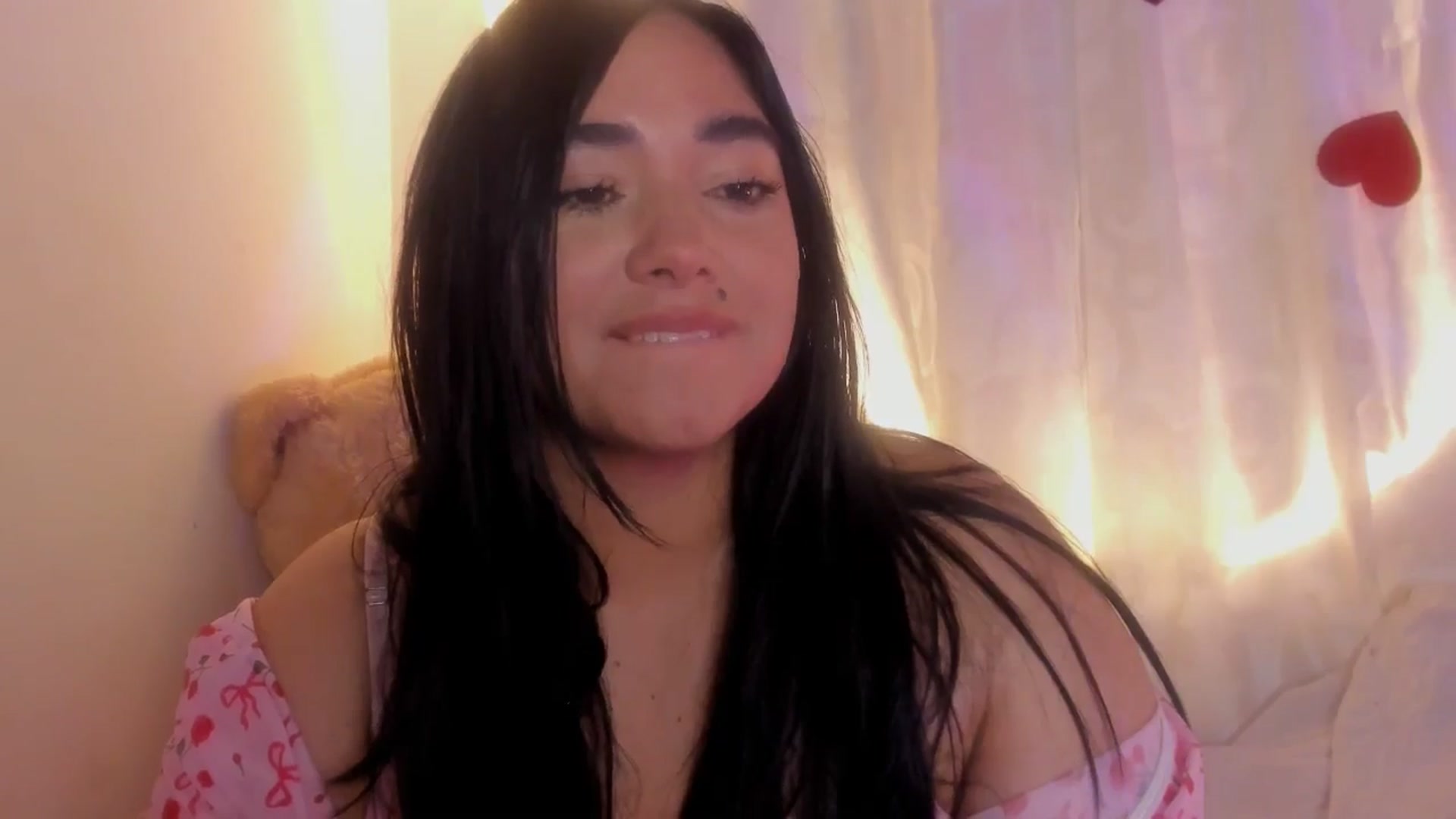 Gallery image thumbnail from CamiiHerrera's myfreecams stream on, 10/24/2025, 09:45 image 12 of 20