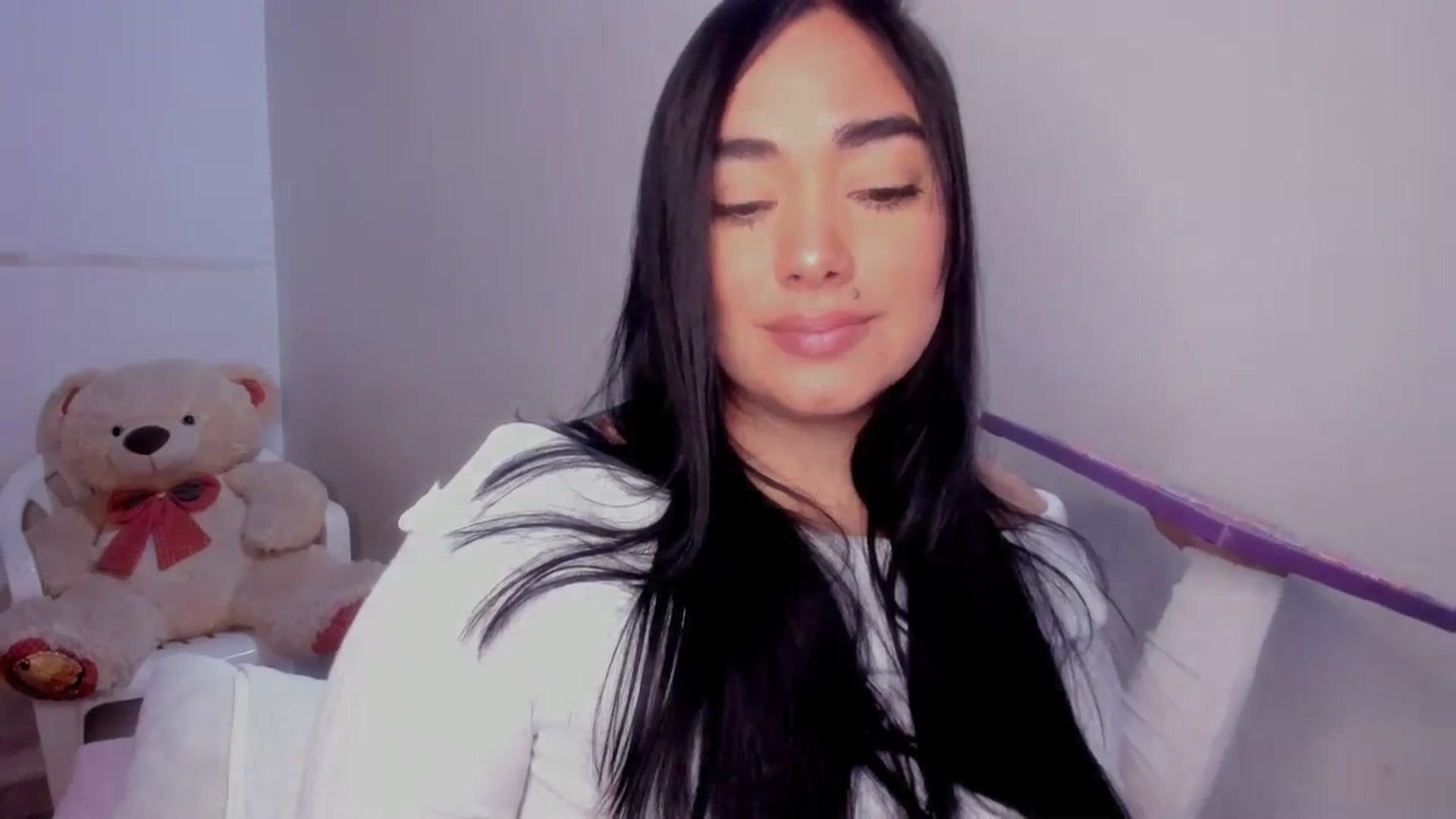 Gallery image thumbnail from CamiiHerrera's myfreecams stream on, 12/27/2025, 11:21 image 8 of 20