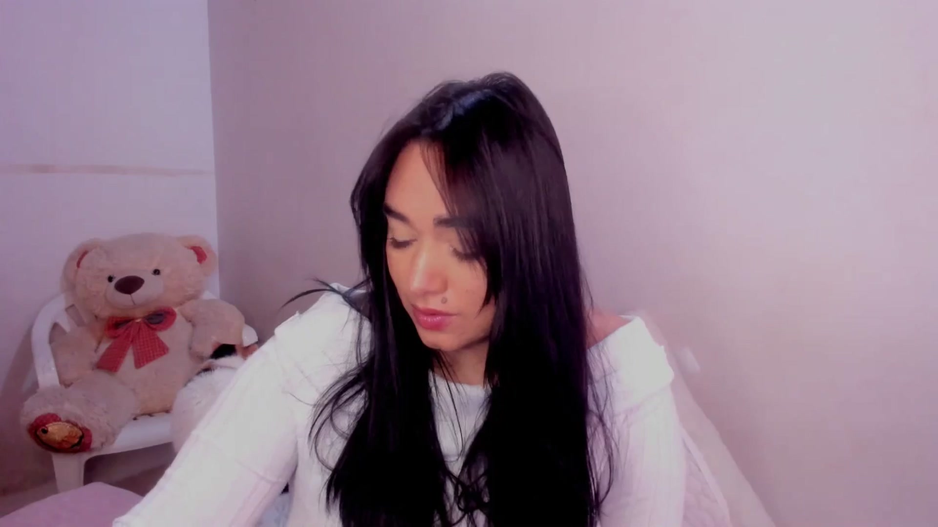 Gallery image thumbnail from CamiiHerrera's myfreecams stream on, 12/27/2025, 12:28 image 7 of 20