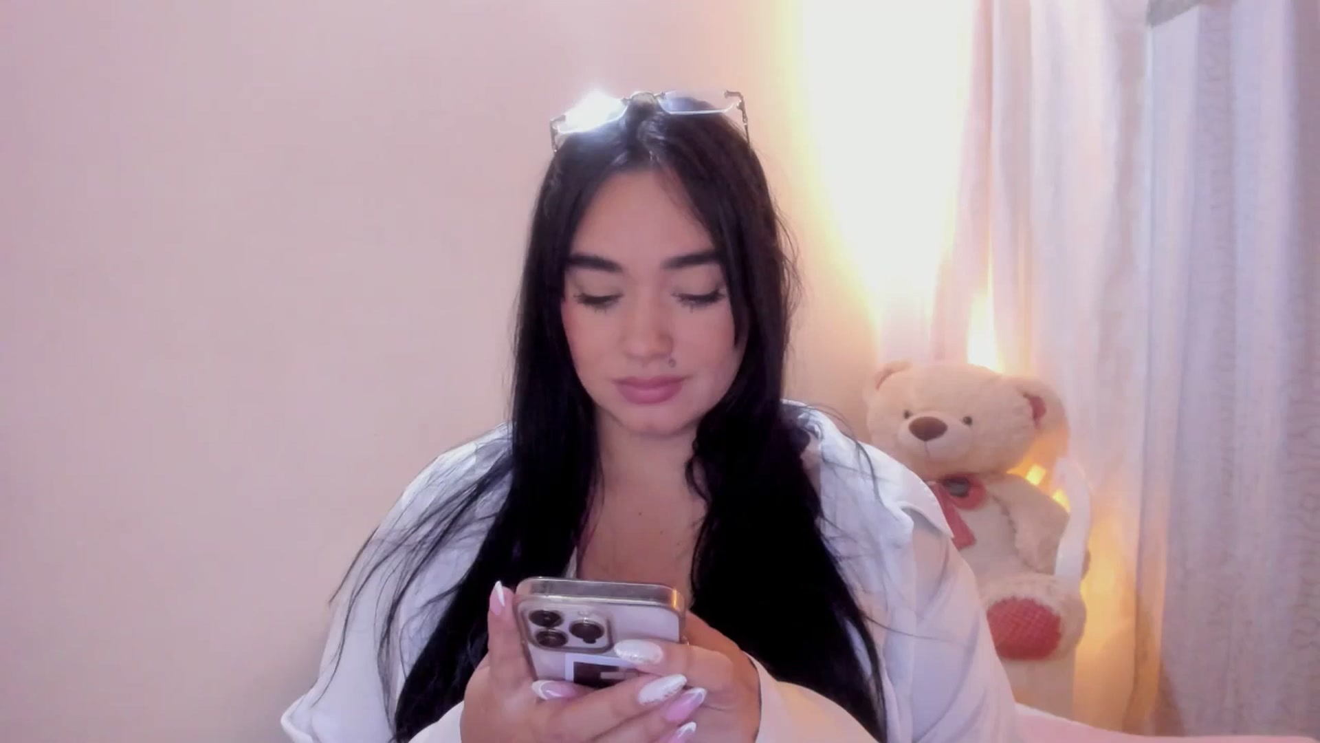 Gallery image thumbnail from CamiiHerrera's myfreecams stream on, 12/29/2025, 09:04 image 9 of 20