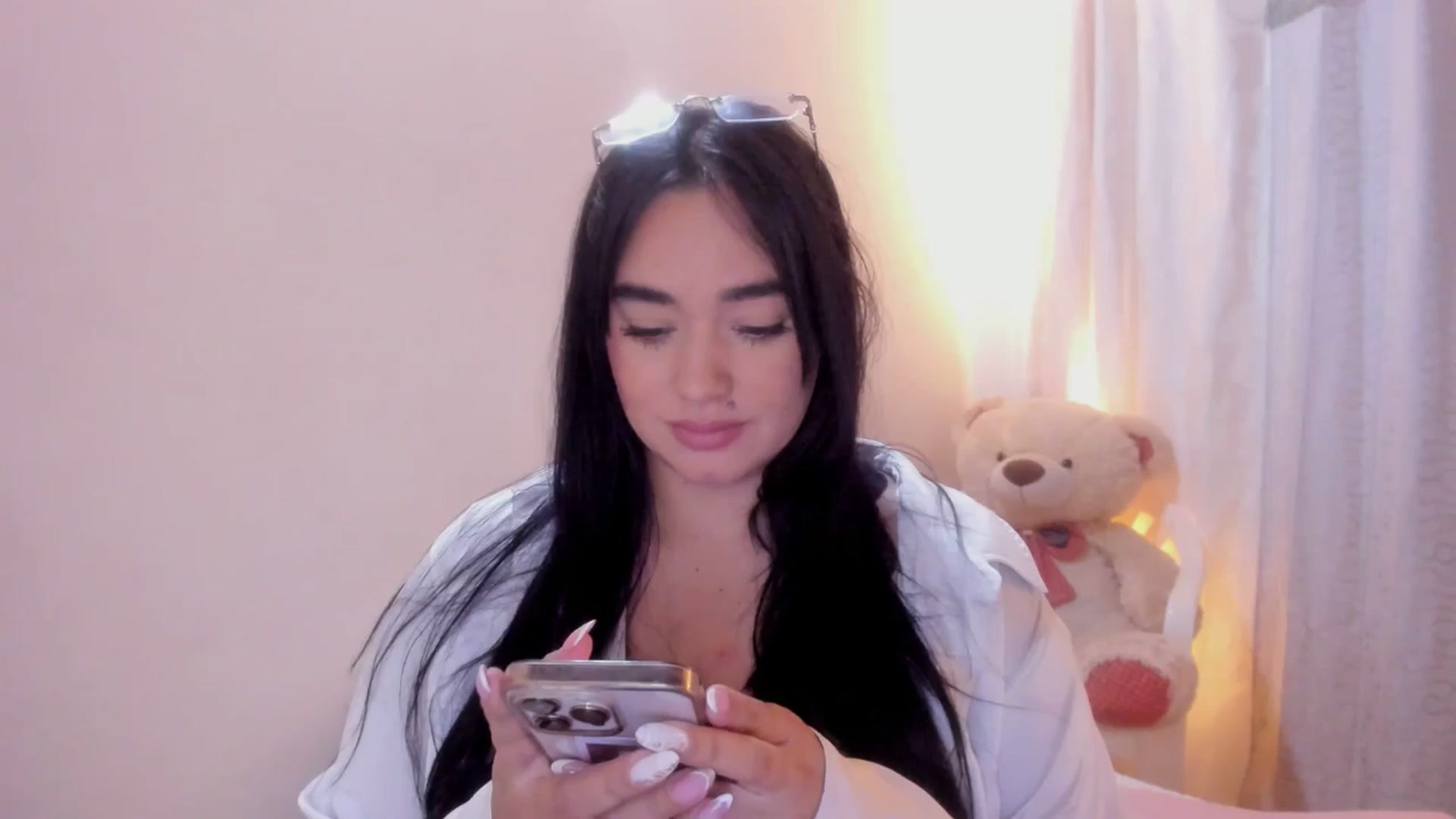 Gallery image thumbnail from CamiiHerrera's myfreecams stream on, 12/29/2025, 09:04 image 8 of 20
