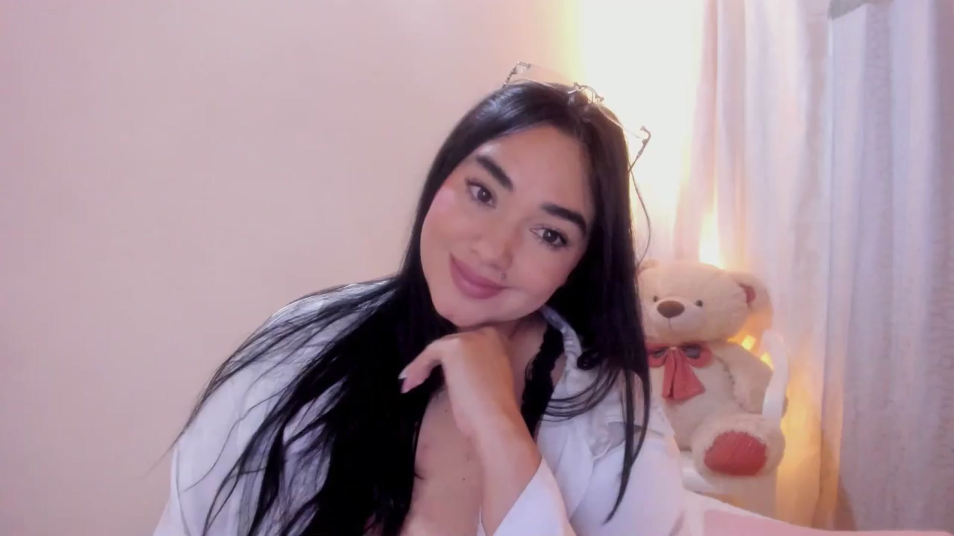 Gallery image thumbnail from CamiiHerrera's myfreecams stream on, 12/29/2025, 09:04 image 7 of 20