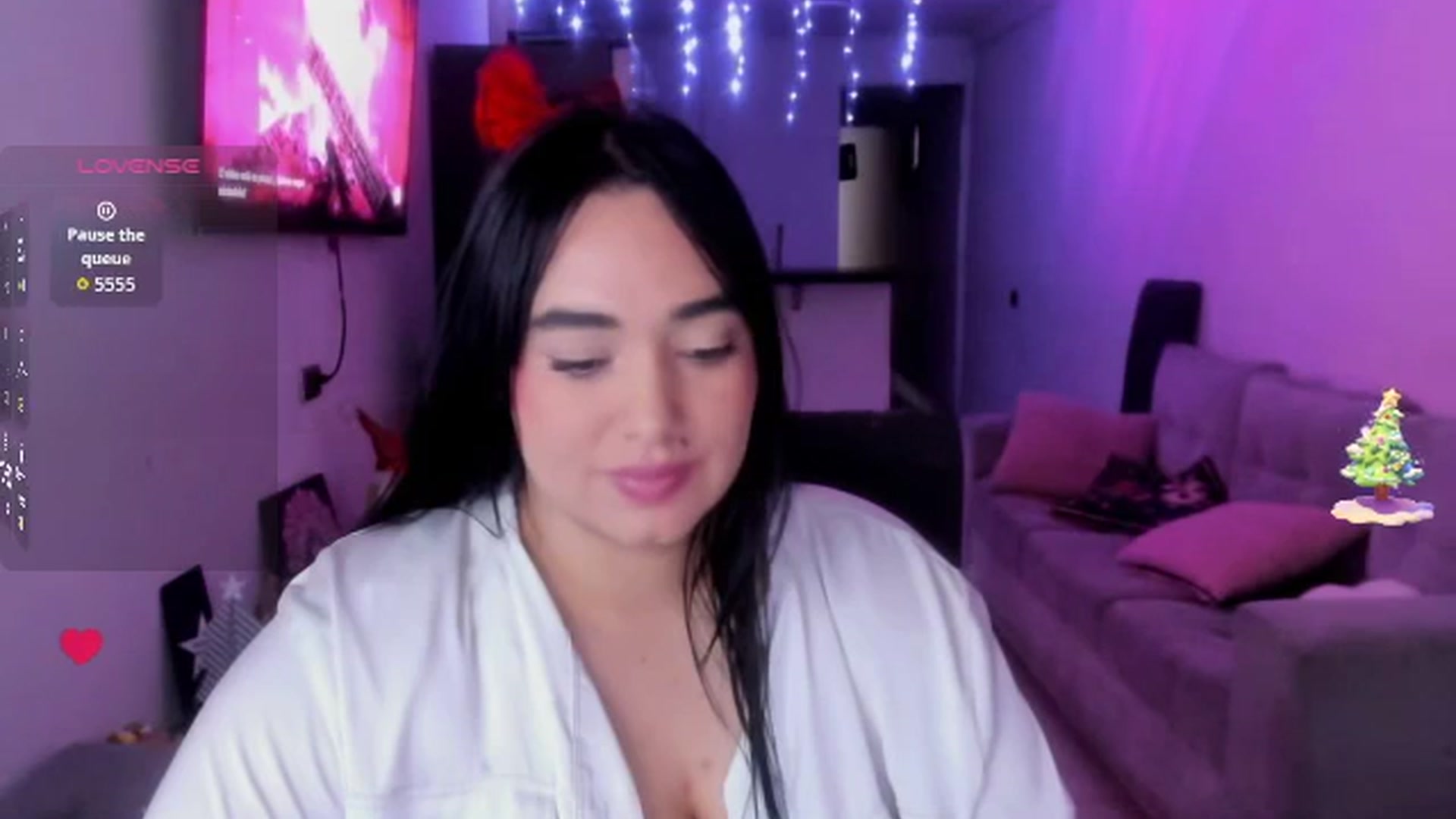 Gallery image thumbnail from CamiiHerrera's myfreecams stream on, 12/31/2025, 08:53 image 13 of 20
