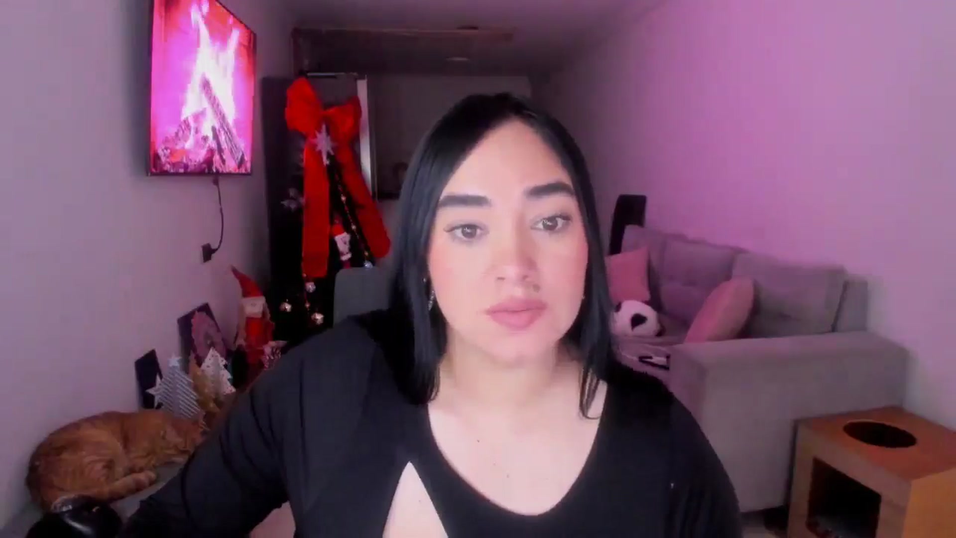 Gallery image thumbnail from CamiiHerrera's myfreecams stream on, 01/03/2026, 12:21 image 16 of 20