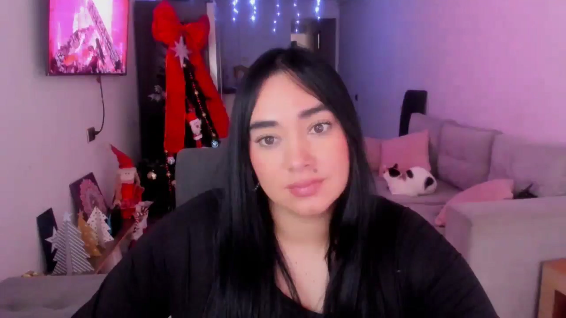 Gallery image thumbnail from CamiiHerrera's myfreecams stream on, 01/03/2026, 13:38 image 13 of 20