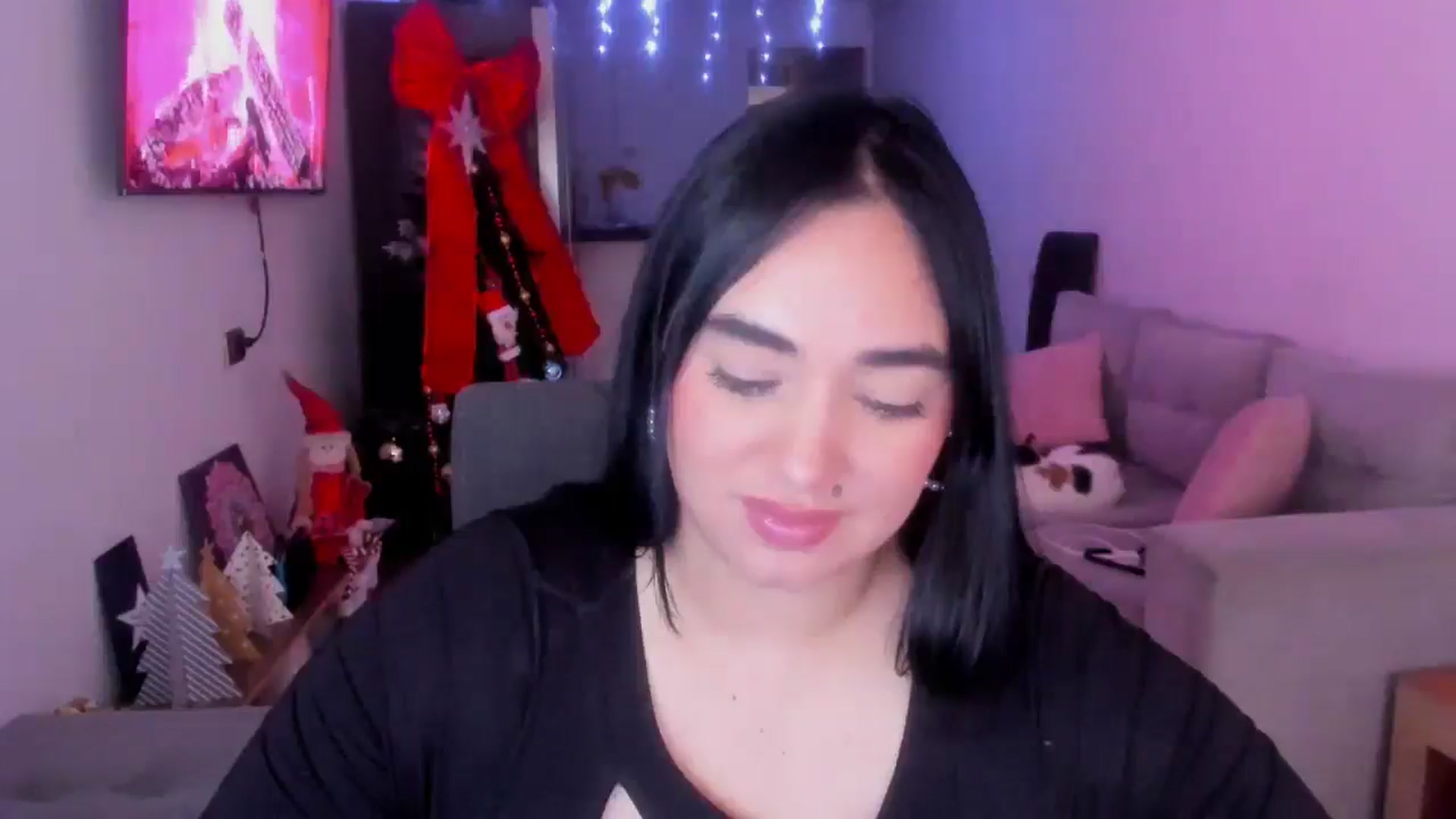 Gallery image thumbnail from CamiiHerrera's myfreecams stream on, 01/03/2026, 13:38 image 5 of 20