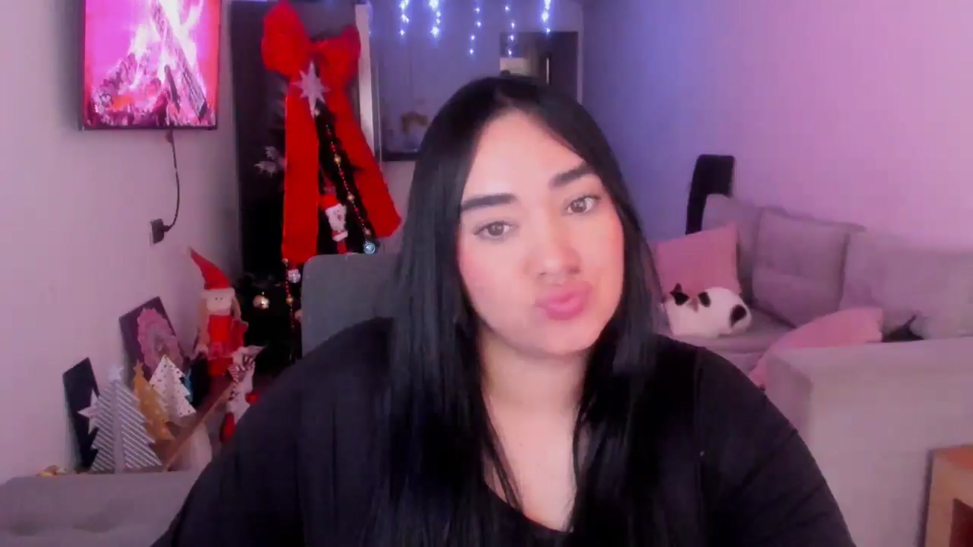 Gallery image thumbnail from CamiiHerrera's myfreecams stream on, 01/03/2026, 13:38 image 15 of 20