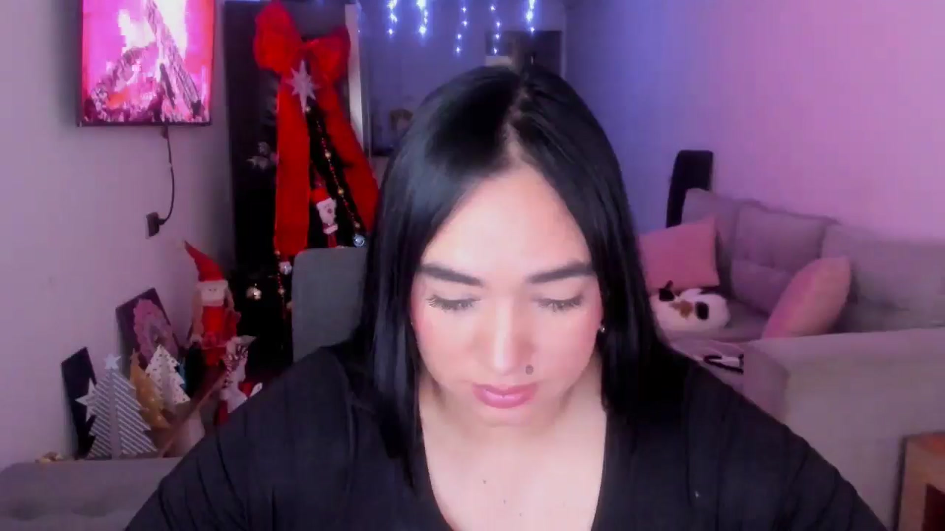 Gallery image thumbnail from CamiiHerrera's myfreecams stream on, 01/03/2026, 13:38 image 3 of 20