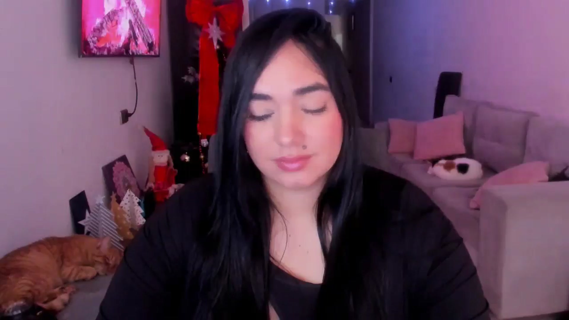 Gallery image thumbnail from CamiiHerrera's myfreecams stream on, 01/03/2026, 16:05 image 6 of 20