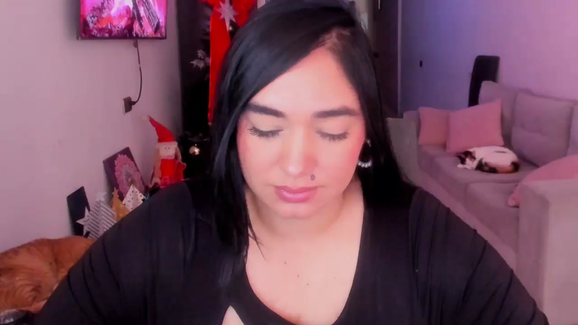 Gallery image thumbnail from CamiiHerrera's myfreecams stream on, 01/03/2026, 16:05 image 3 of 20