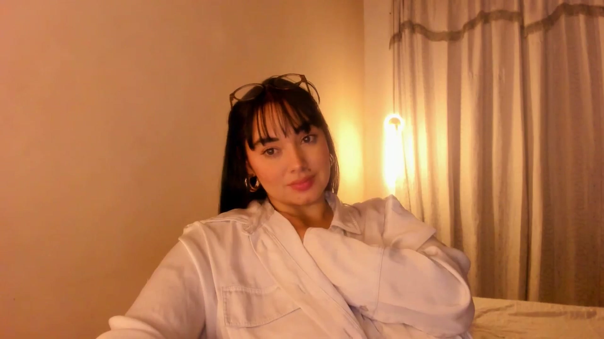 Gallery image thumbnail from CamiiHerrera's myfreecams stream on, 04/21/2026, 06:38 image 18 of 20
