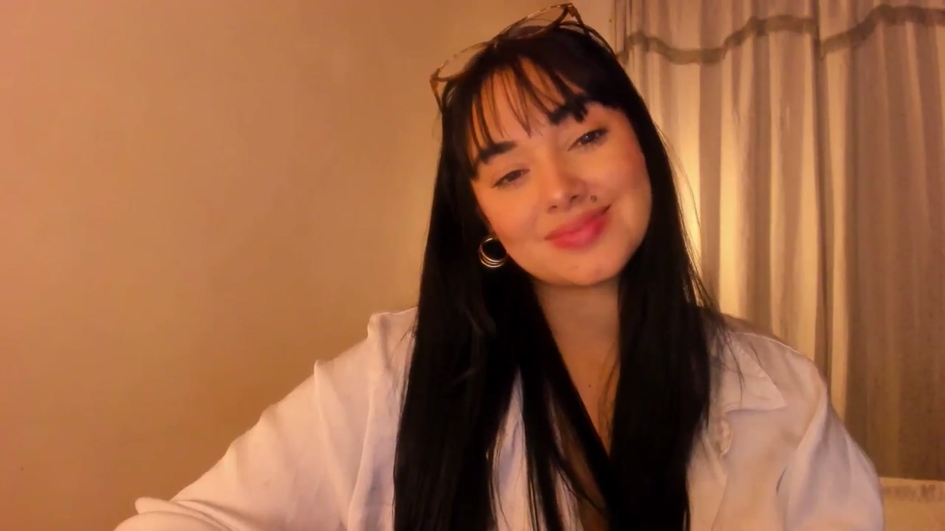Gallery image thumbnail from CamiiHerrera's myfreecams stream on, 04/21/2026, 06:38 image 16 of 20
