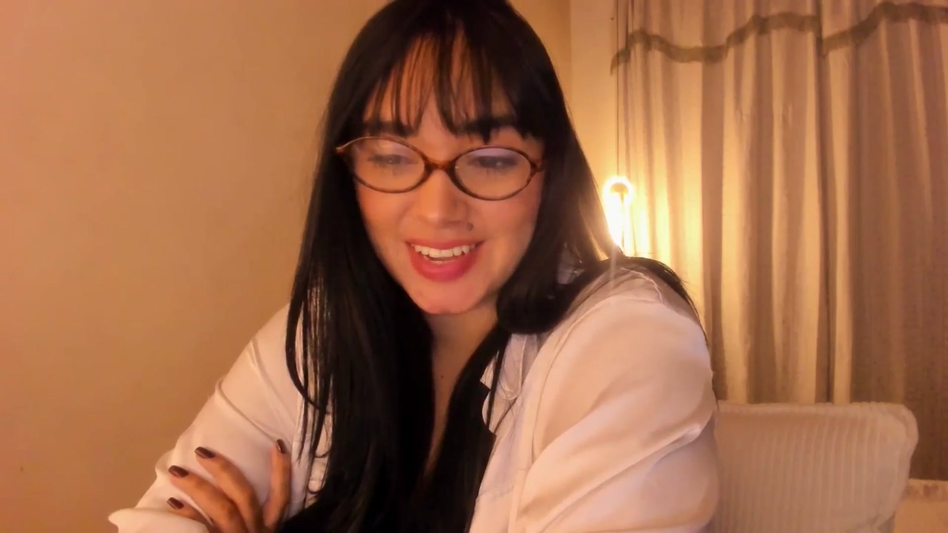 Gallery image thumbnail from CamiiHerrera's myfreecams stream on, 04/21/2026, 06:38 image 6 of 20