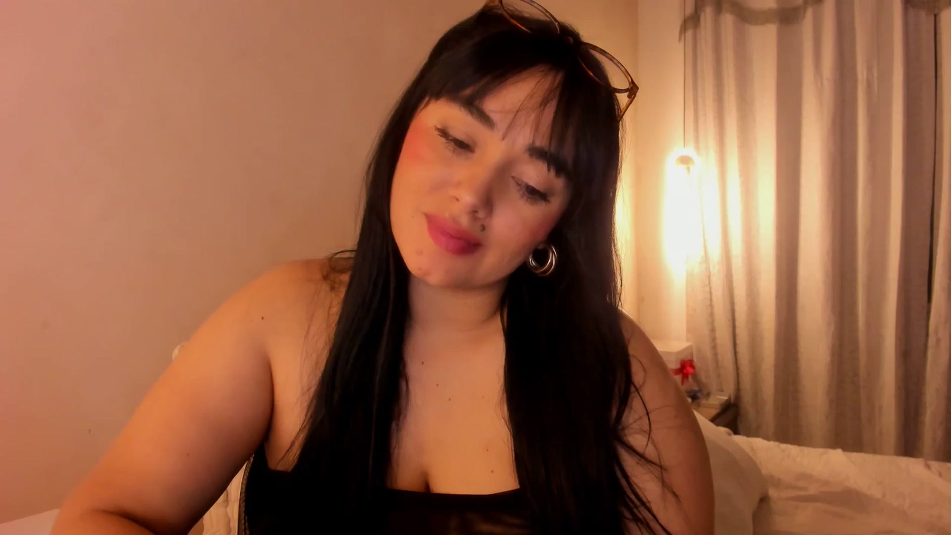Gallery image thumbnail from CamiiHerrera's myfreecams stream on, 04/23/2026, 06:50 image 1 of 20