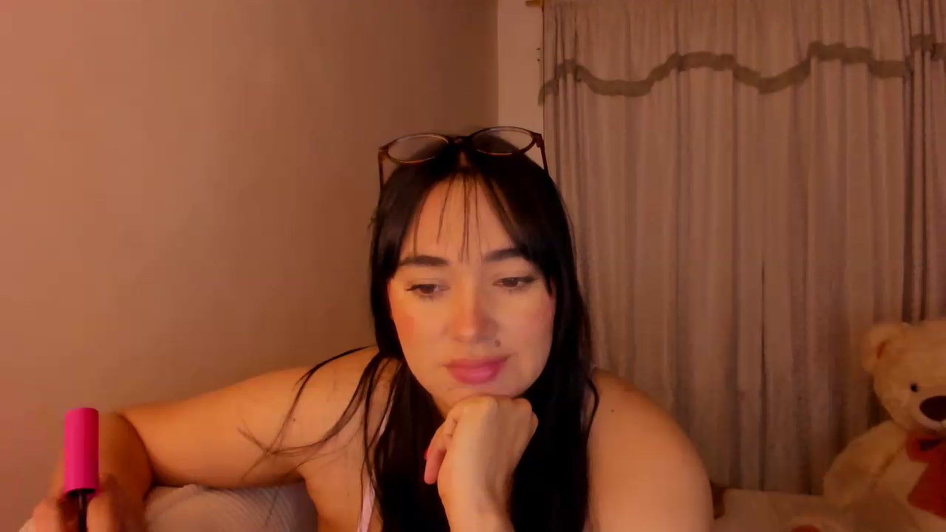Gallery image thumbnail from CamiiHerrera's myfreecams stream on, 05/03/2026, 06:32 image 9 of 20