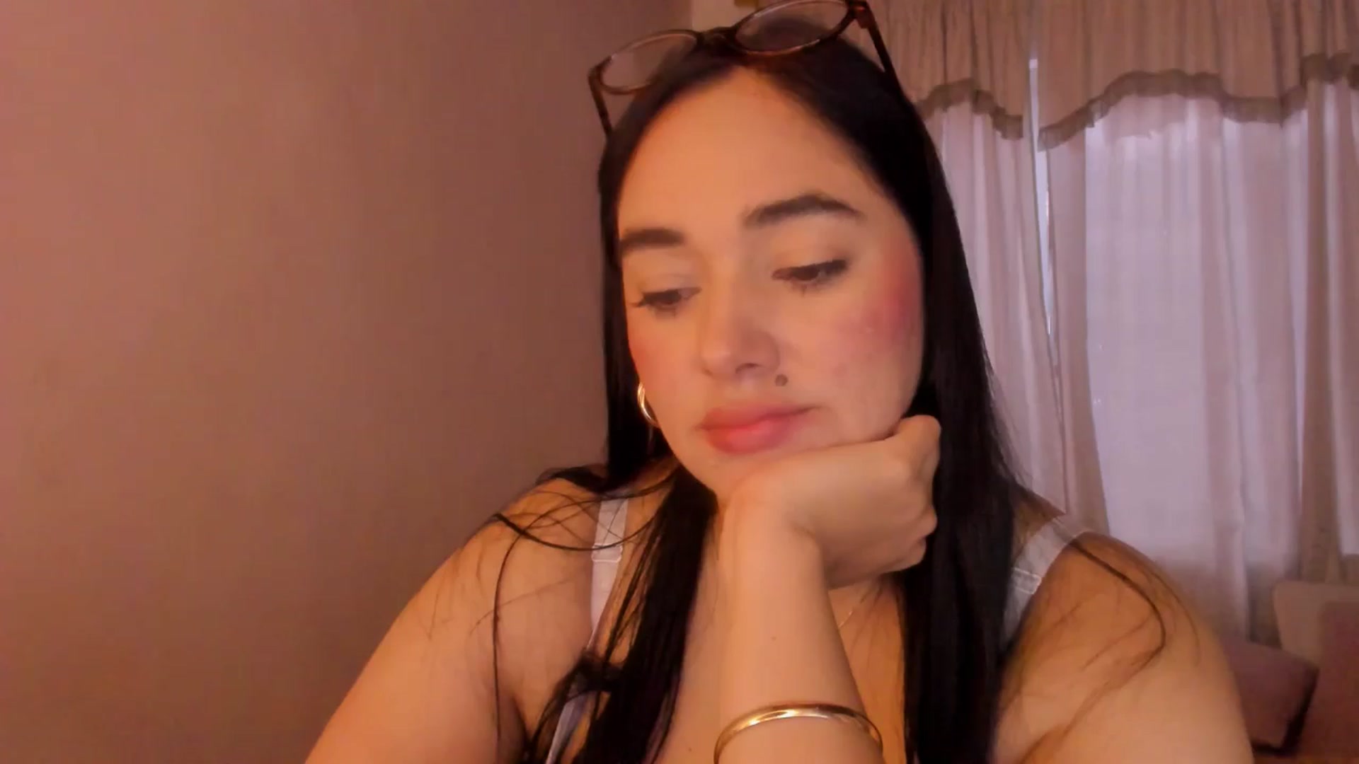 Gallery image thumbnail from CamiiHerrera's myfreecams stream on, 05/05/2026, 22:03 image 17 of 20