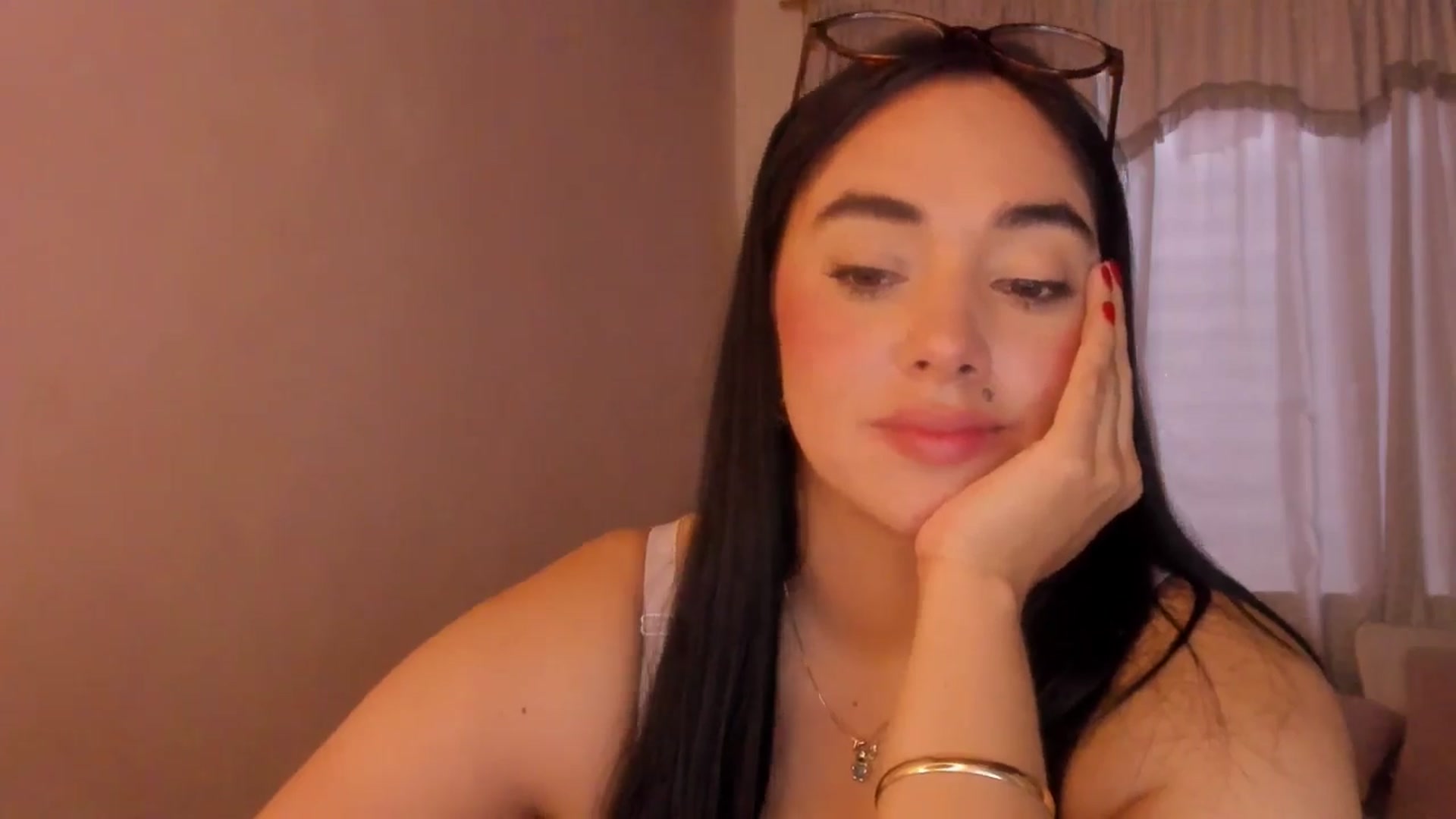 Gallery image thumbnail from CamiiHerrera's myfreecams stream on, 05/05/2026, 22:03 image 18 of 20