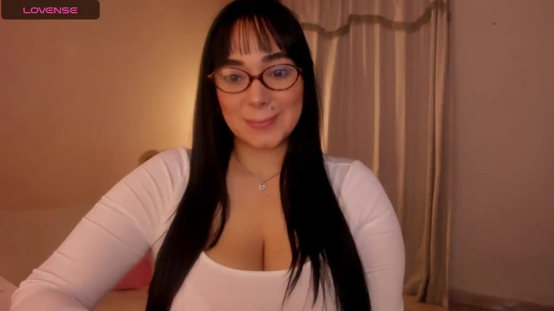 Gallery image thumbnail from CamiiHerrera's myfreecams stream on, 05/14/2026, 04:12 image 11 of 20
