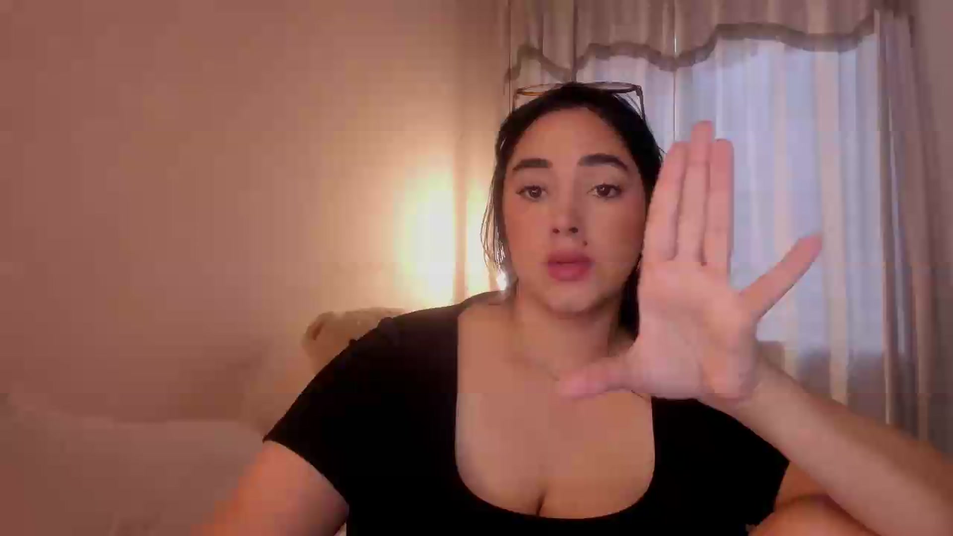 Gallery image thumbnail from CamiiHerrera's myfreecams stream on, 05/14/2026, 22:55 image 1 of 20