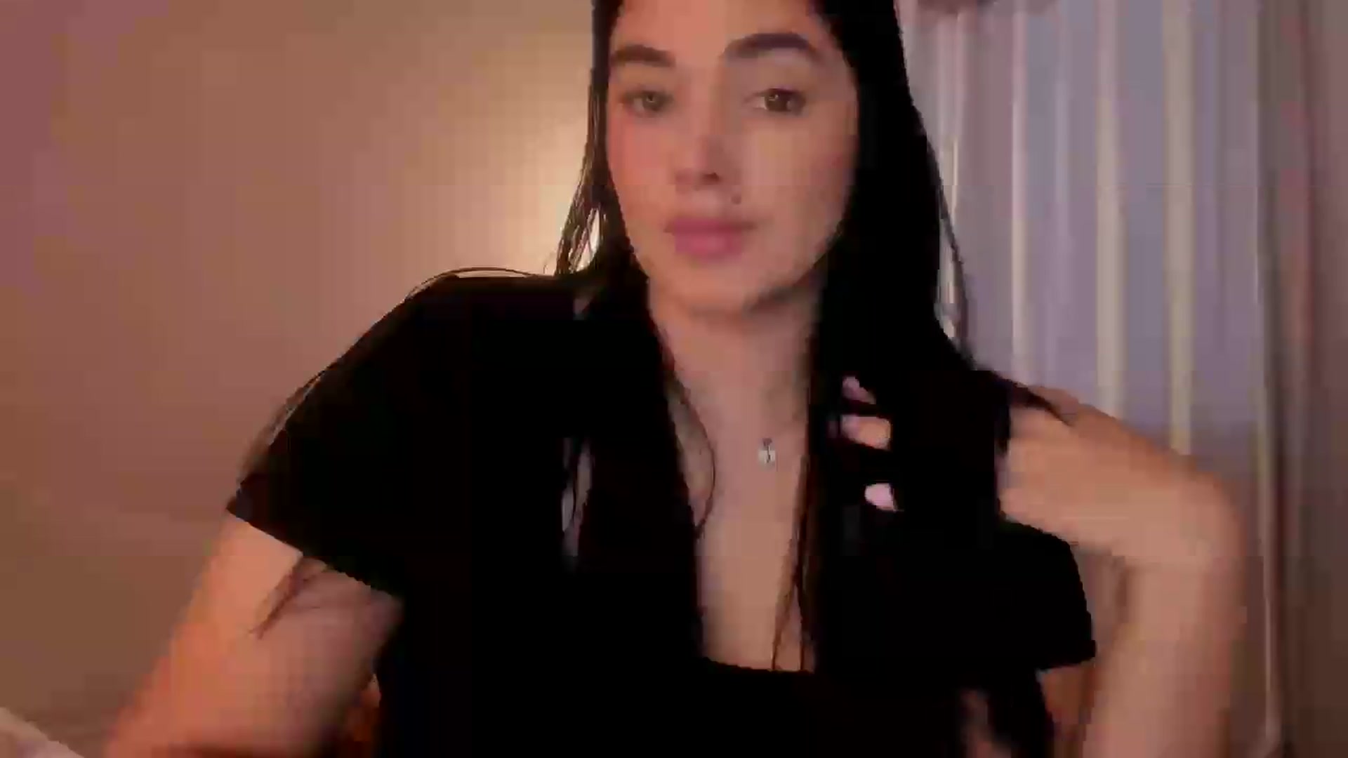 Gallery image thumbnail from CamiiHerrera's myfreecams stream on, 05/14/2026, 22:55 image 16 of 20