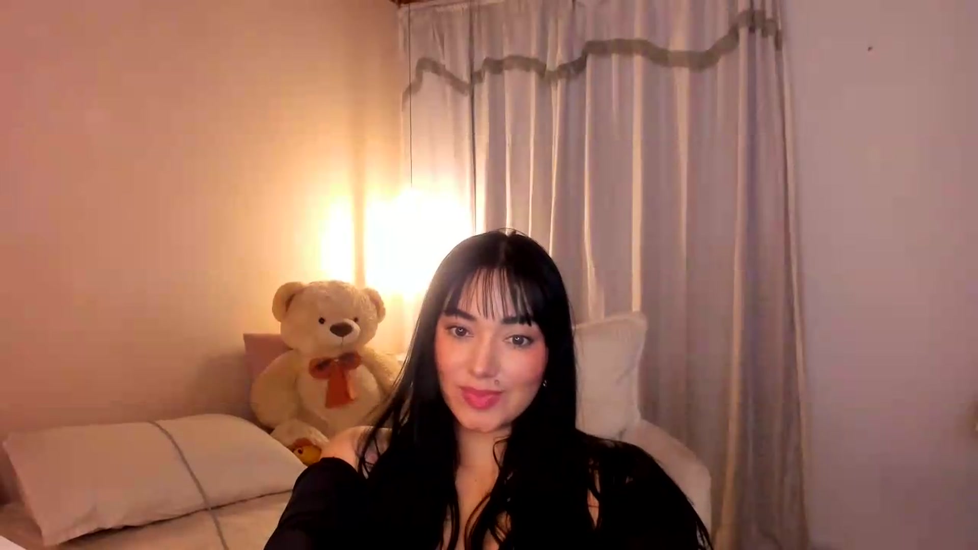 Gallery image thumbnail from CamiiHerrera's myfreecams stream on, 05/25/2026, 09:42 image 15 of 20